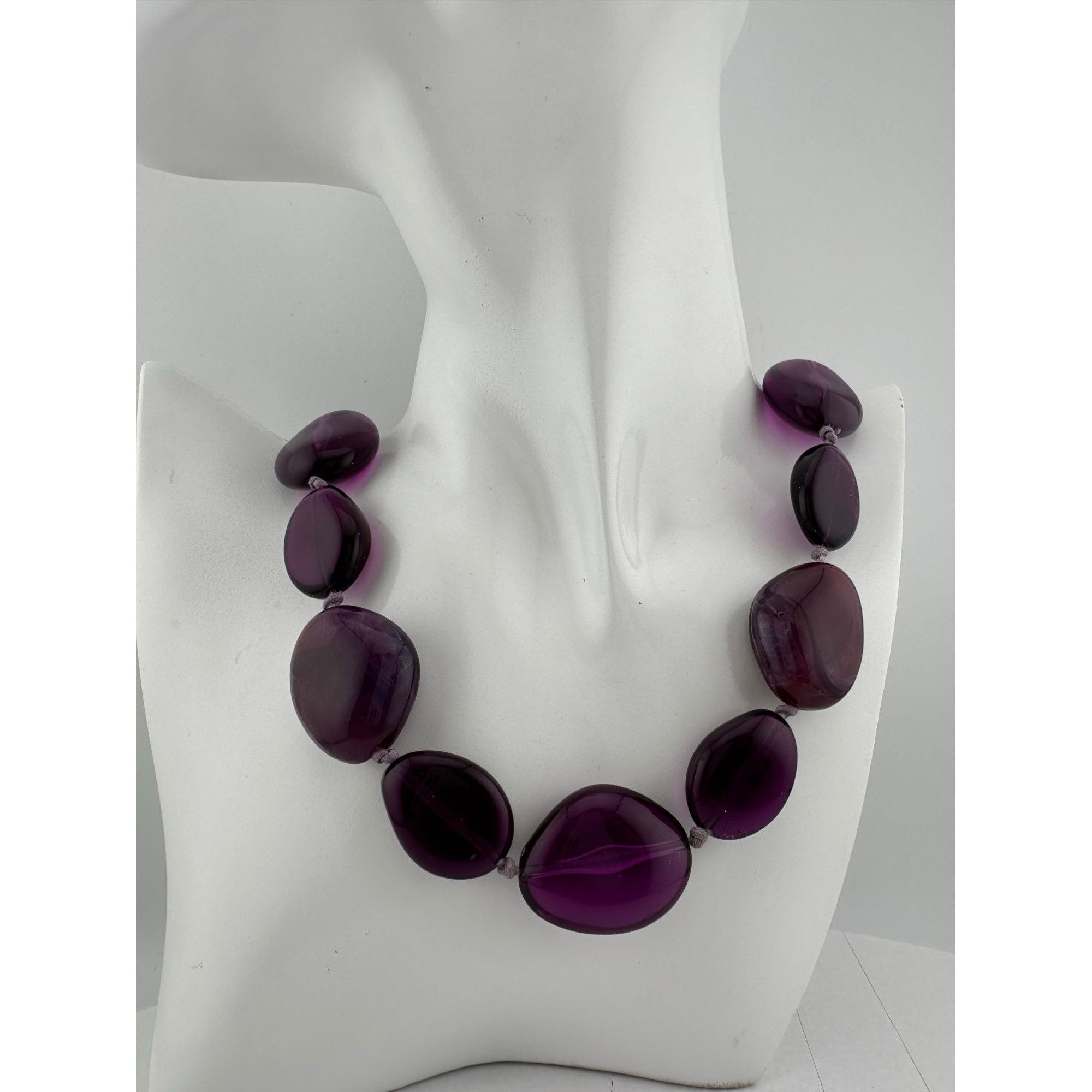Other Women's Chunky Purple Necklace with Clasp Size ONE SIZE - 6 Thumbnail