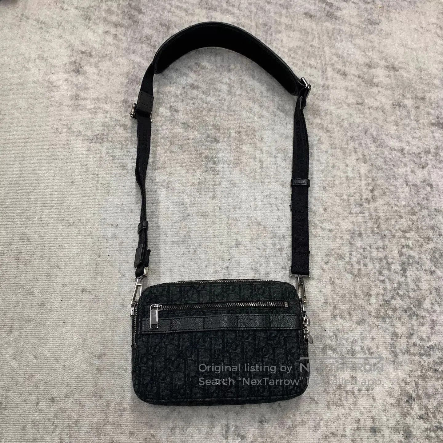 Dior Black Crossbody Bag with Zip Closure. Size ONE SIZE - 1 Thumbnail