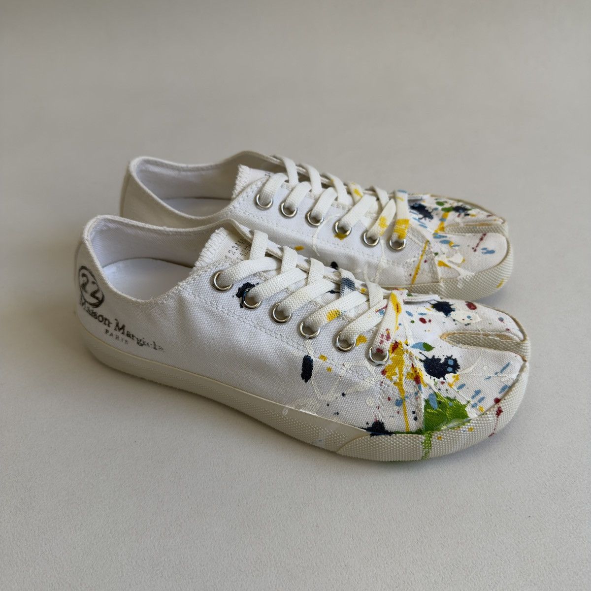 Maison Margiela S/S 19 ‘Paint Splat’ Canvas Tabi Sneakers Size US 7 / IT 37 - 10 Thumbnail