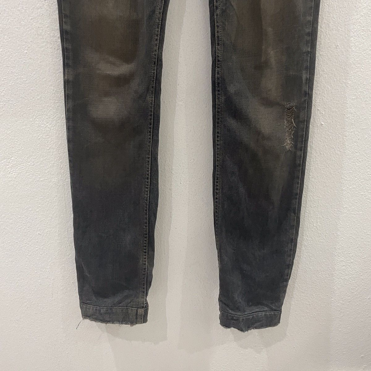 Dolce & Gabbana Vintage Dolce & Gabbana Distressed Denim Size 34" / US 12 / IT 48 - 4 Thumbnail