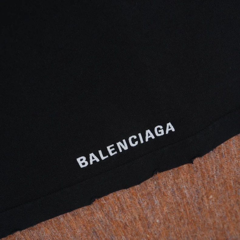 Balenciaga Balenciaga Qixi Limited Edition Heart Embroidered Short Sl Size US S / EU 44-46 / 1 - 5 Thumbnail