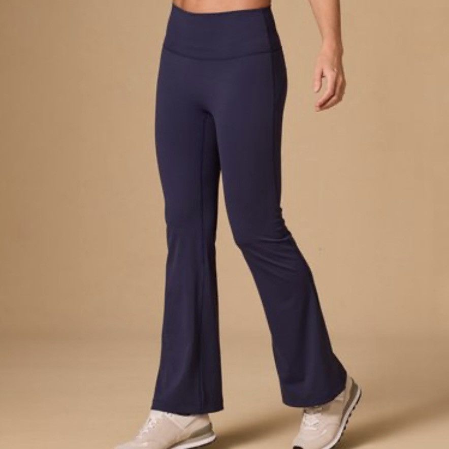 Other Alala Flared Pant Size 30" / US 8 / IT 44 - 1 Thumbnail