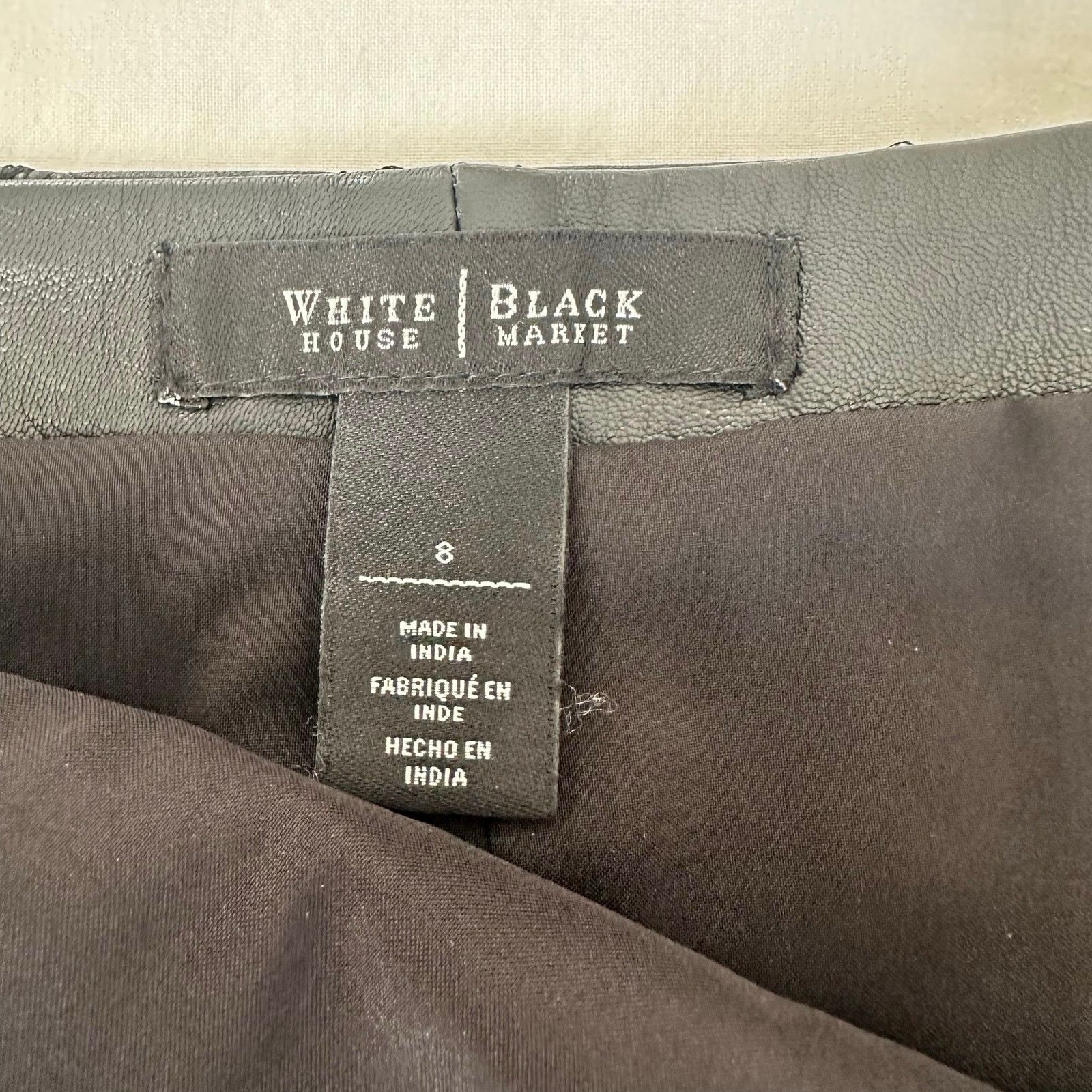 White House Black Market Black Leather Pencil Skirt White House Black Market US8 Size 30" / US 8 / IT 44 - 6 Thumbnail