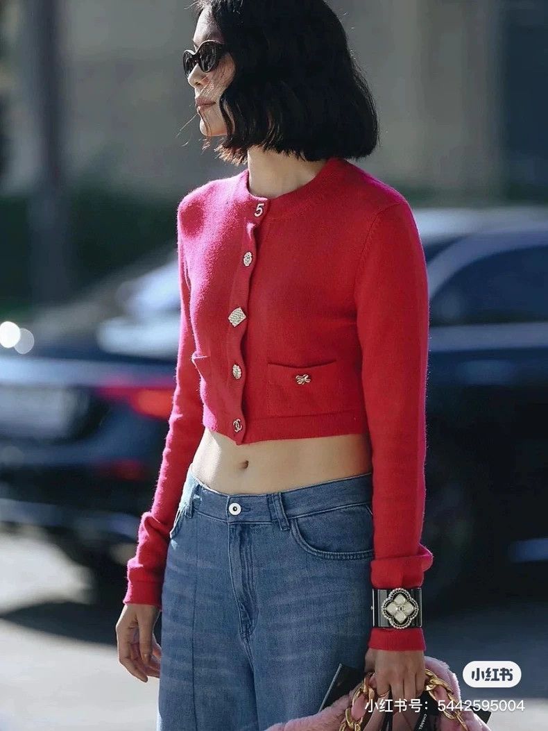 Chanel Chanel 22b cherry red short cardigan coat Size XS / US 0-2 / IT 36-38 - 5 Thumbnail