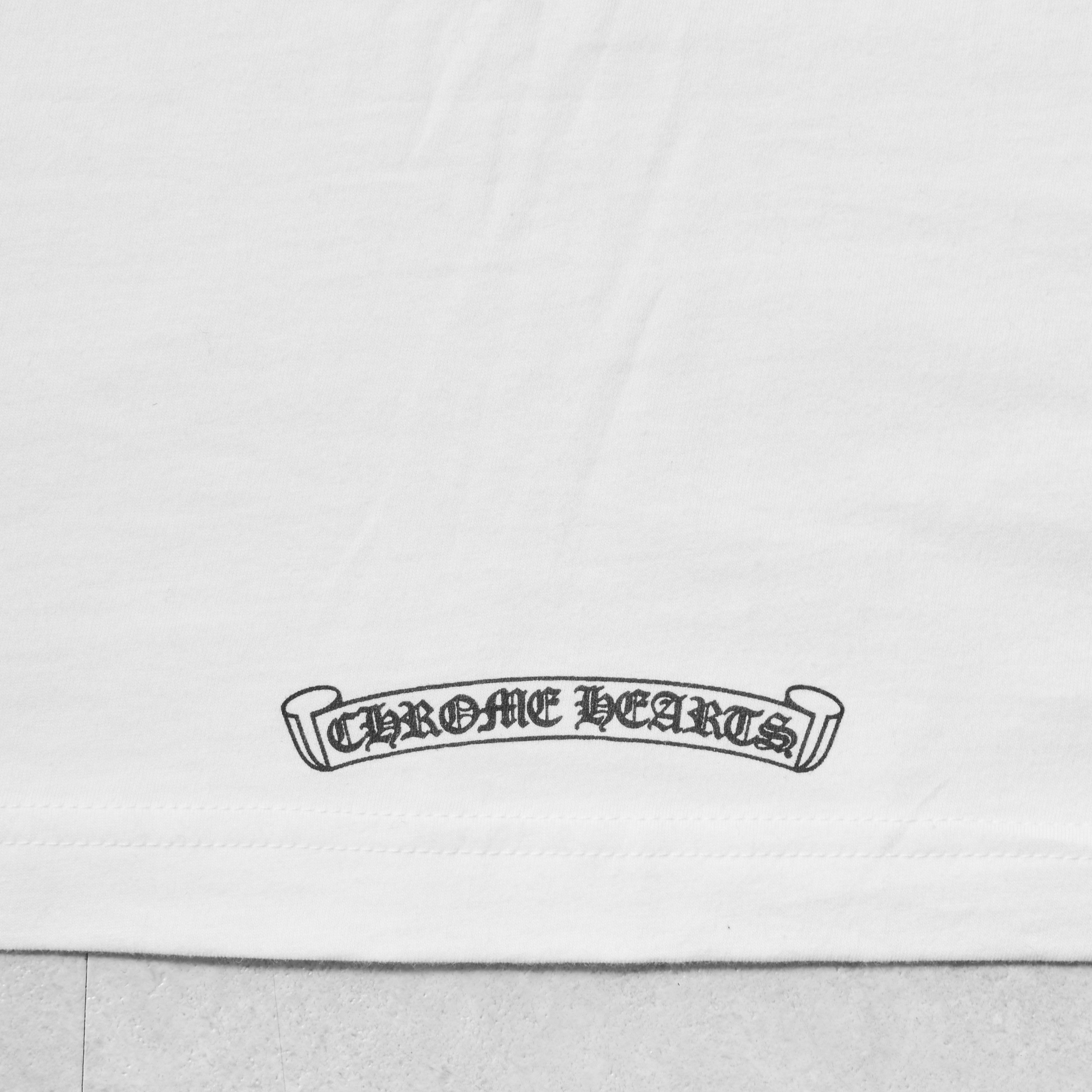 Chrome Hearts CHROME HEARTS Scroll Logo T Shirt WHITE Size US L / EU 52-54 / 3 - 9 Thumbnail