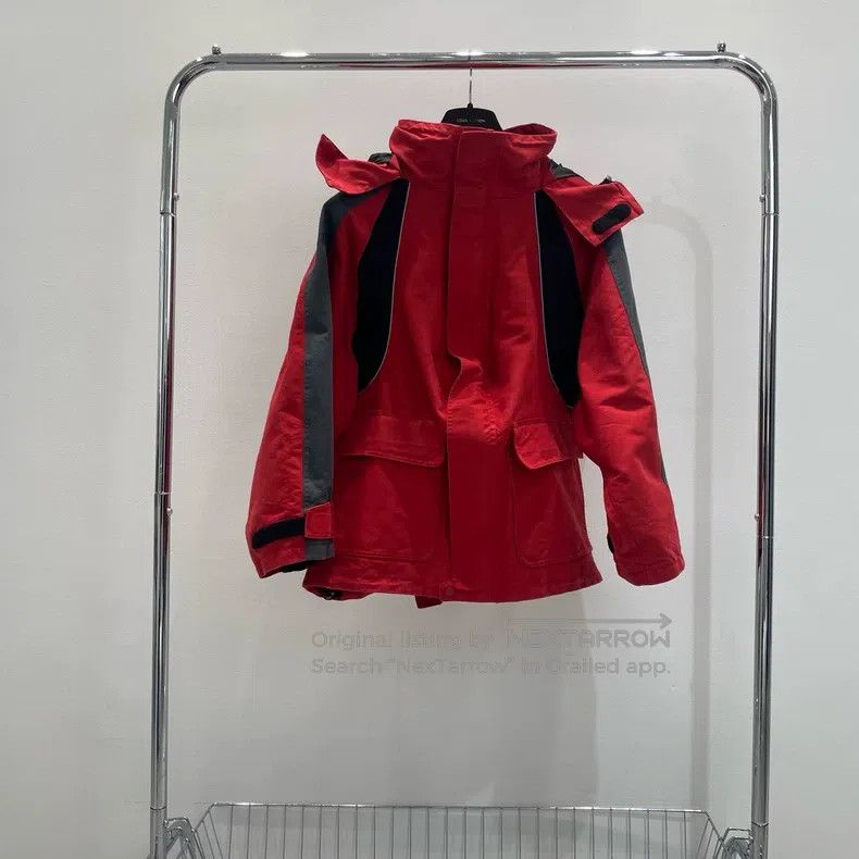 Balenciaga Balenciaga Red Insulated Jacket Size XS / US 0-2 / IT 36-38 - 2 Thumbnail