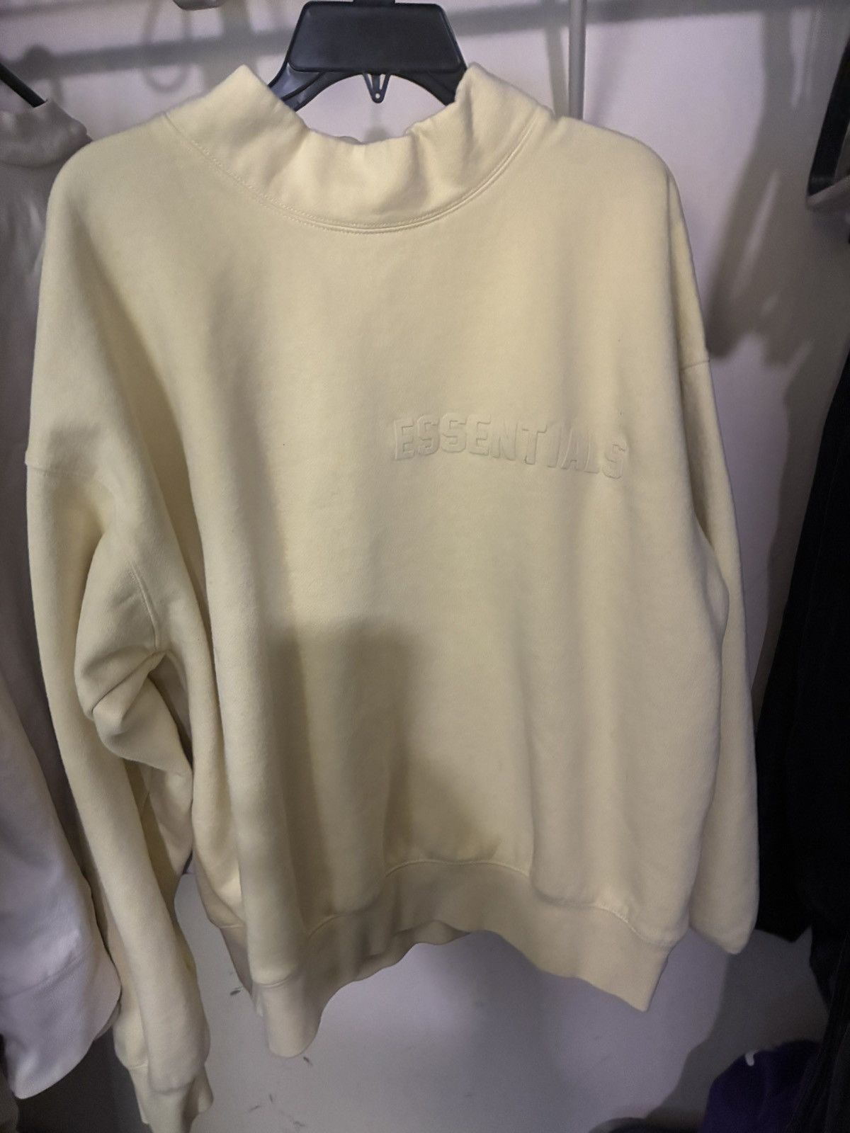 Fear of God Fear of God Essentials Mock Neck Crewneck Size US L / EU 52-54 / 3 - 1 Thumbnail