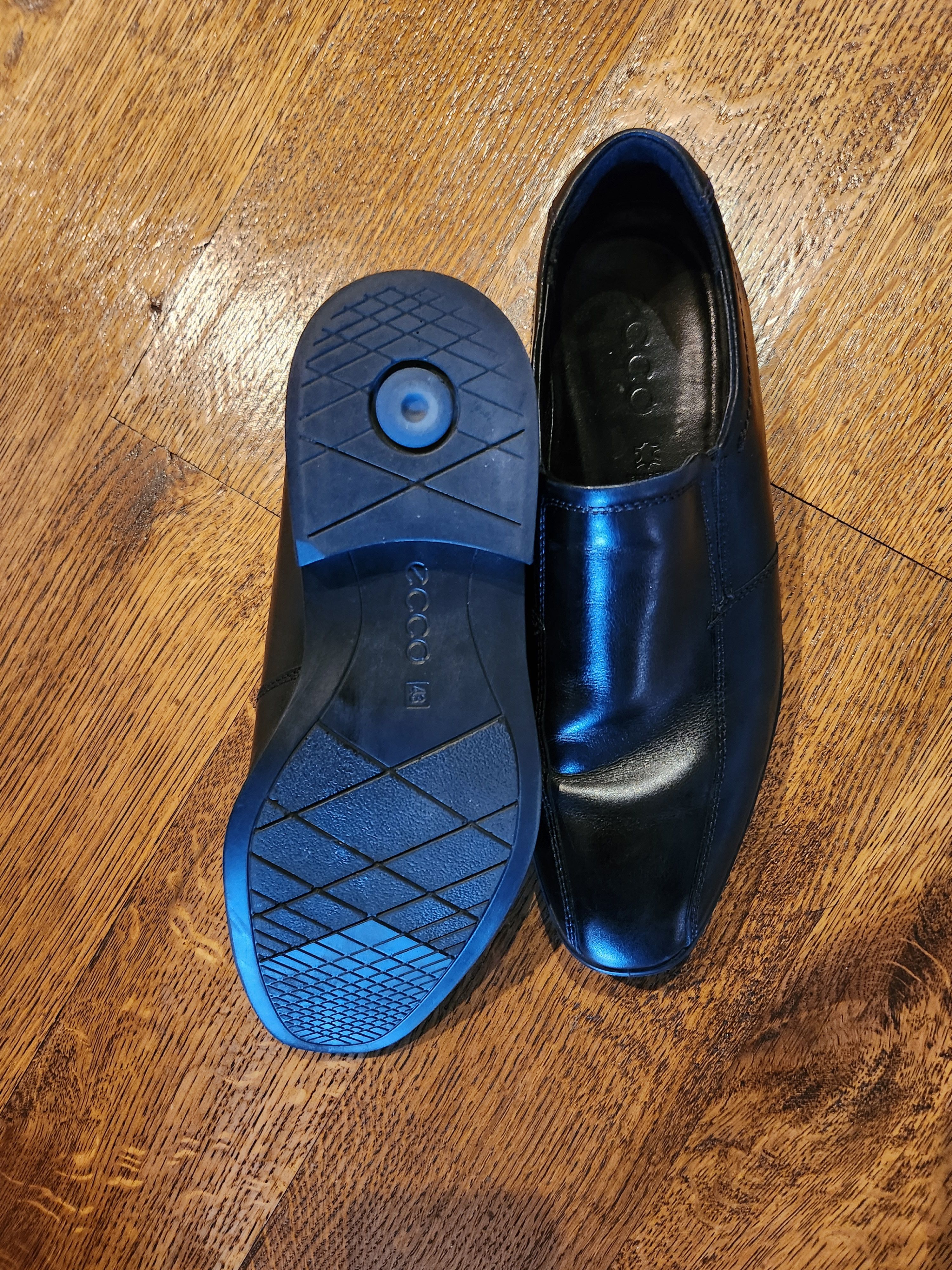Ecco Men's Black Leather Slip On Shoes Size US 9 / EU 42 - 3 Thumbnail