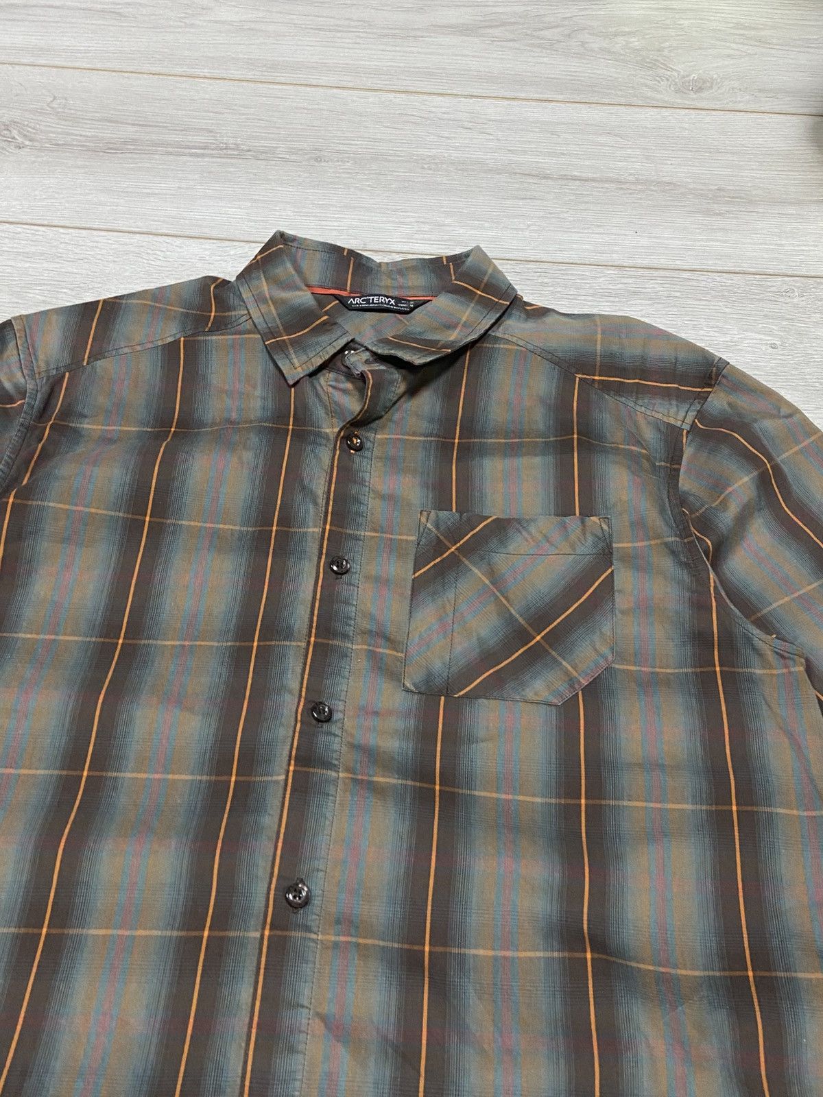 Arc'teryx Arcteryx bird shirt buttons check pockets Size US M / EU 48-50 / 2 - 9 Thumbnail