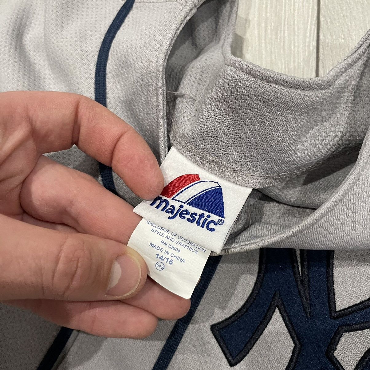 Majestic × New York Yankees × Vintage 90s Bernie Williams New York Yankees jersey Teixeira majesti Size US S / EU 44-46 / 1 - 7 Thumbnail