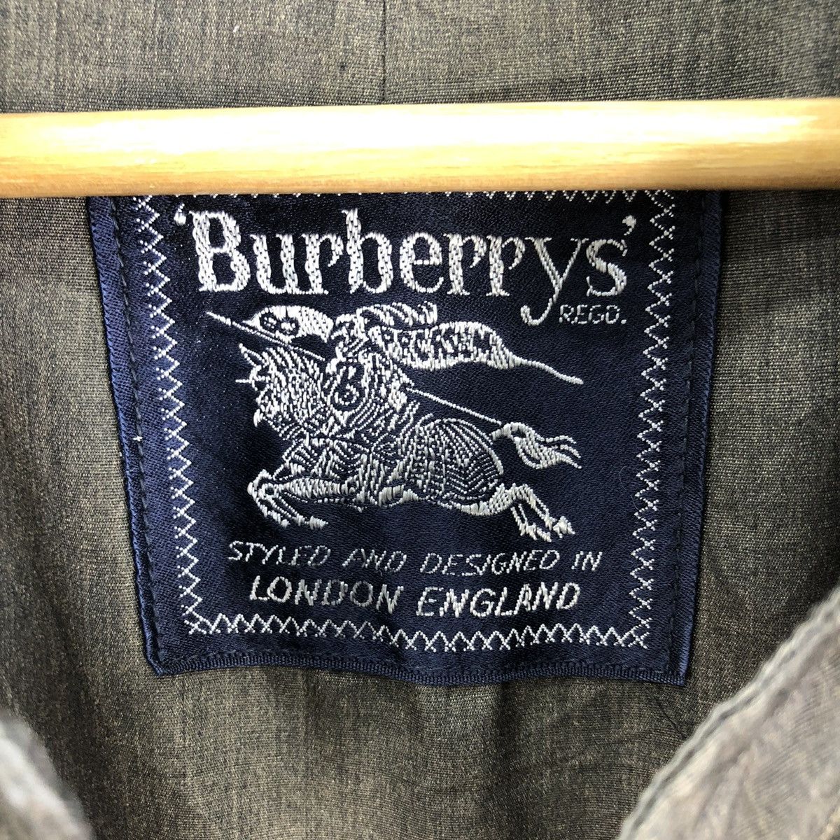 Burberry Vintage 1990s Burberrys Trench Coat Size US S / EU 44-46 / 1 - 16 Thumbnail