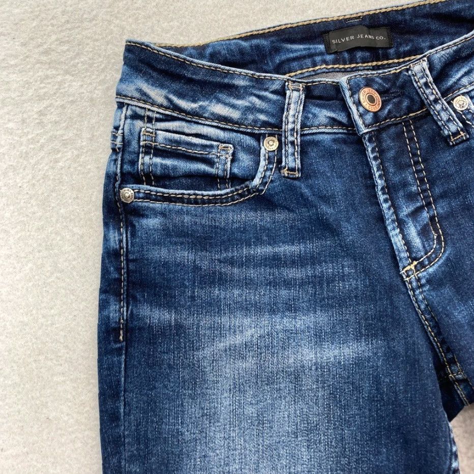 Silver Jeans Co. Silver Jeans Suki Capri Jeans Women's 26 Dark Wash Blue Denim Slim Leg Cropped Capri Size 26" / US 2 / IT 38 - 3 Thumbnail