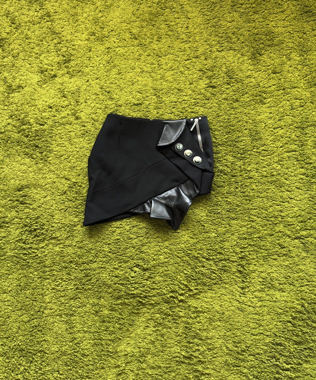 Anthony Vaccarello Anthony Vaccarello avant garde main line mini skirt Size 27" / US 4 / IT 40 - 1 Thumbnail