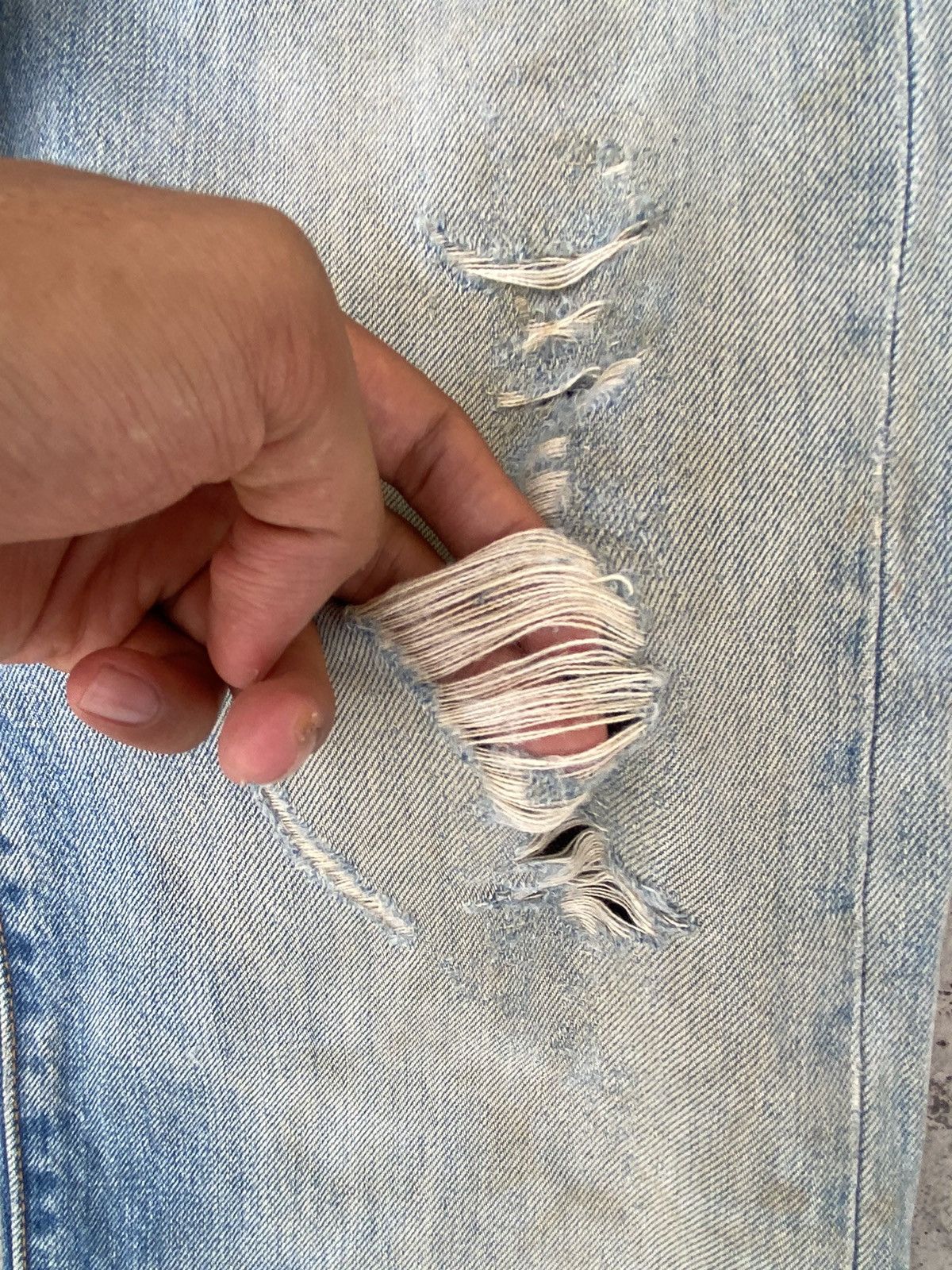 Levi's Vintage Levis 501 Distressed Jeans Size US 32 / EU 48 - 4 Thumbnail