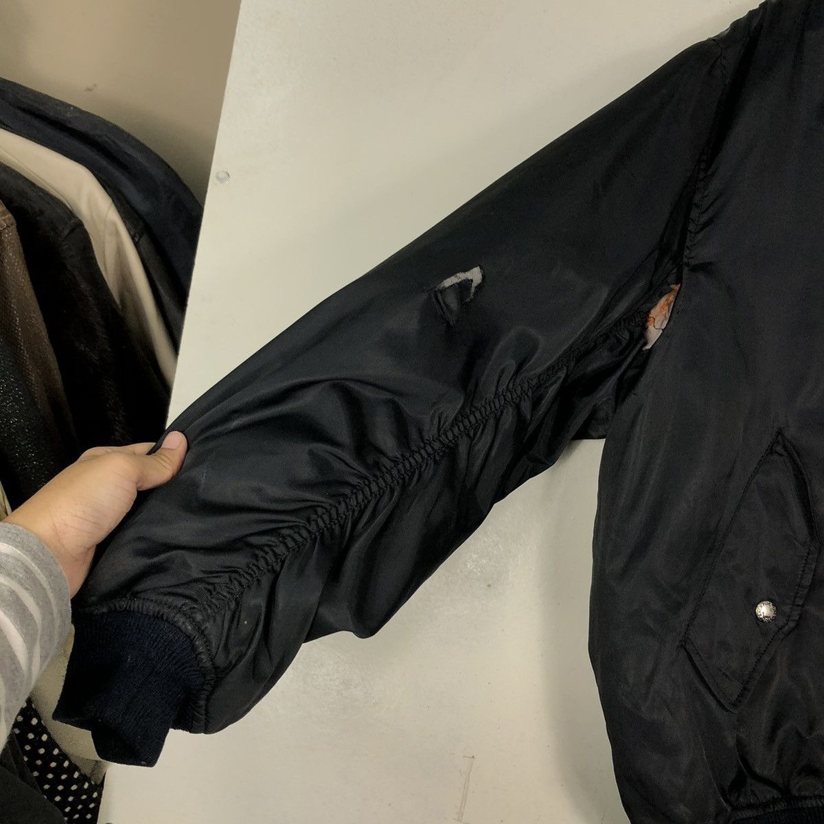 Japanese Brand 🔥RIOT RIOT AIR FORCE FLY BOMBER JACKET MIKITARY BIG LOGO Size US M / EU 48-50 / 2 - 18 Thumbnail