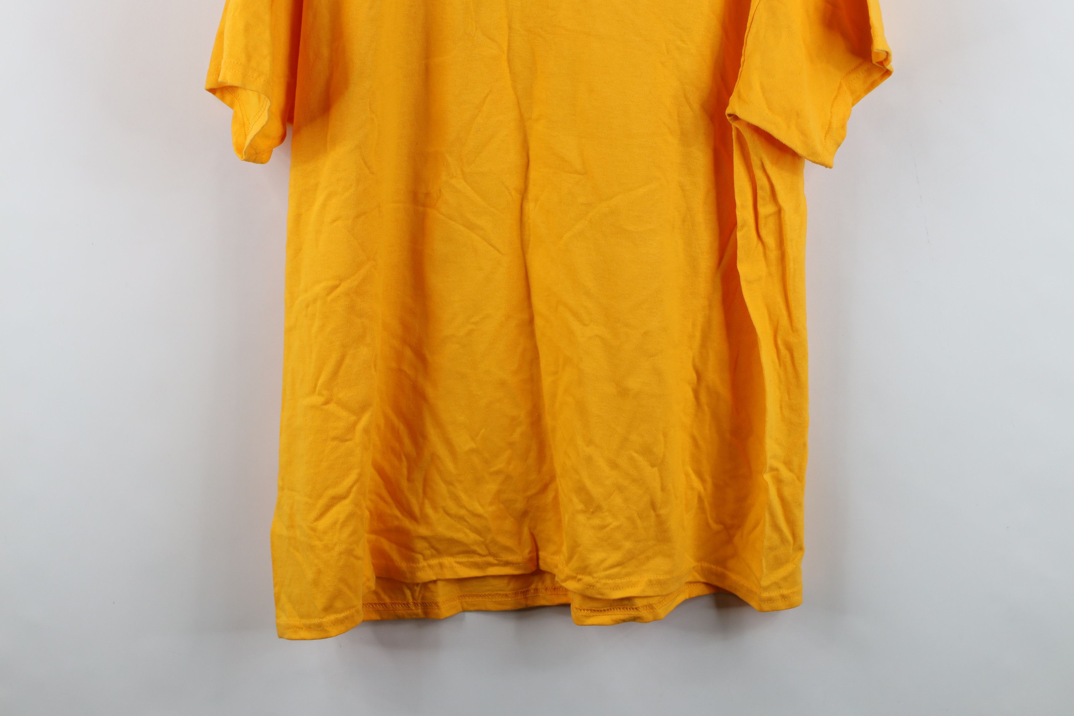 Vintage Y2K 2016 Cavaliers Basketball NBA Champions T-Shirt Yellow Size US XL / EU 56 / 4 - 15 Thumbnail