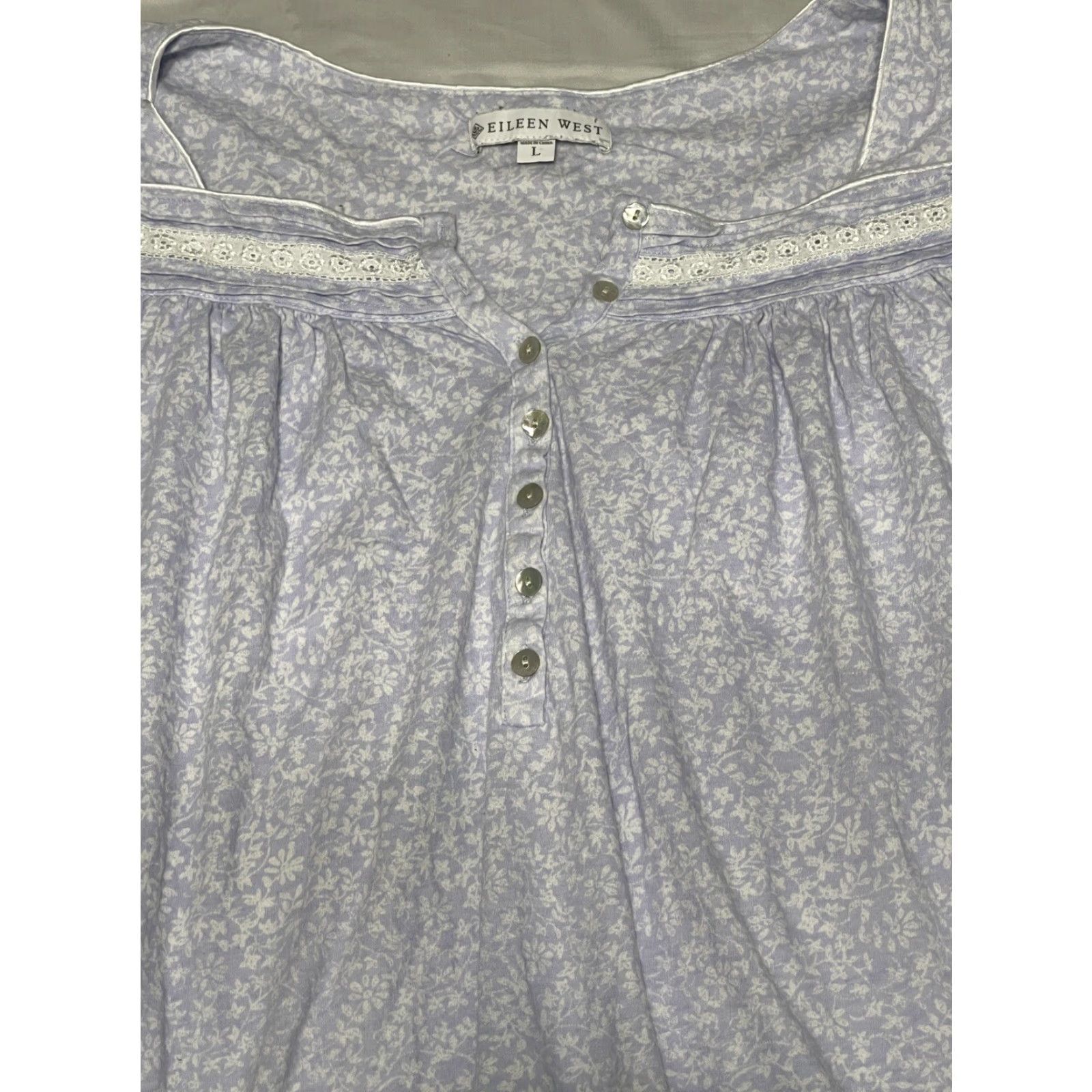 Vintage Eileen West Purple White Flowered Cotton Nightgown Size Large User: Eileen West Purple White Flowered Cotton Nightgown Size Large Size ONE SIZE - 2 Thumbnail