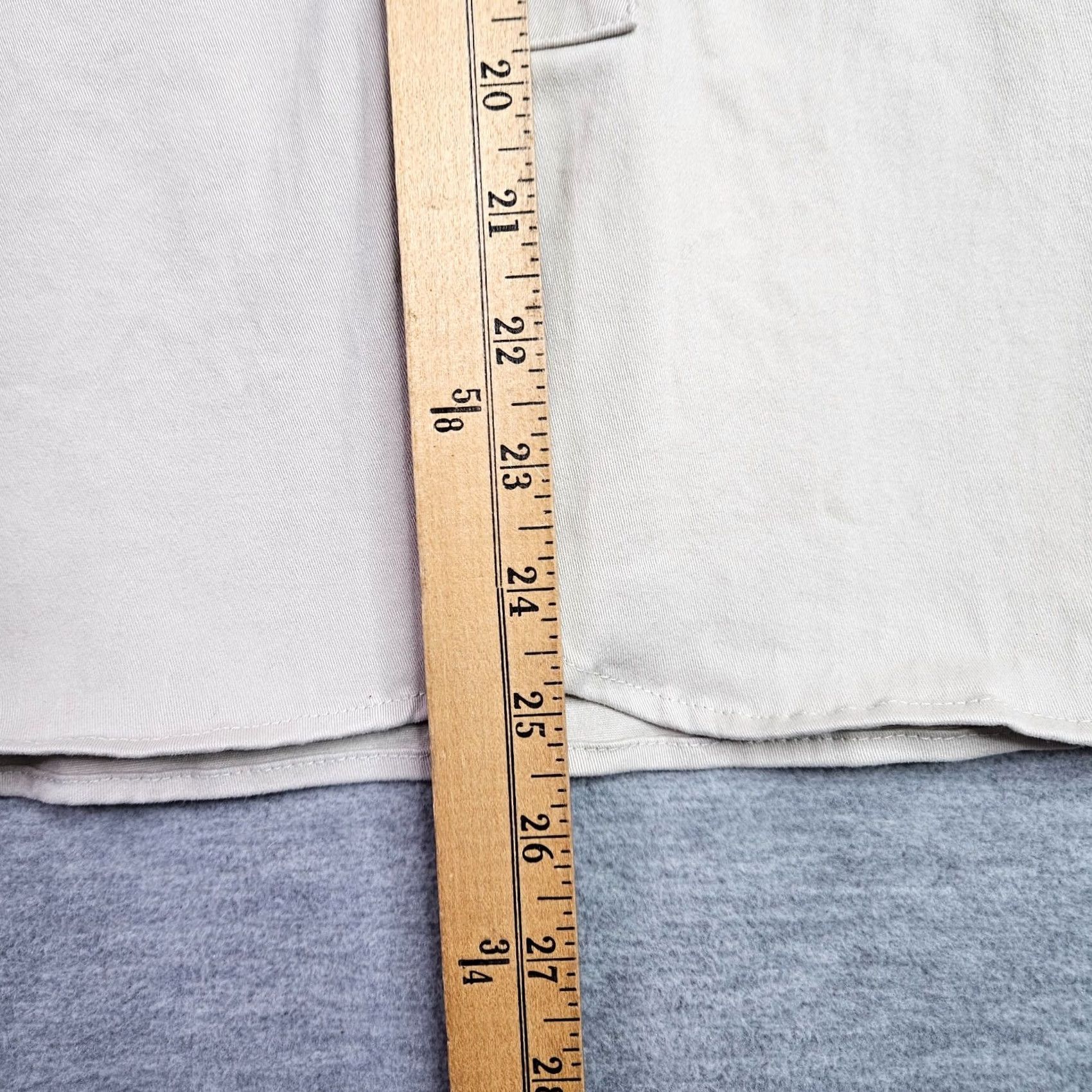 Fear of God Fear of God Essentials Shirt Small Beige Baseball Style Button Front Shirt Womens Small Beige Baseball Style Button Front Size S / US 4 / IT 40 - 4 Thumbnail