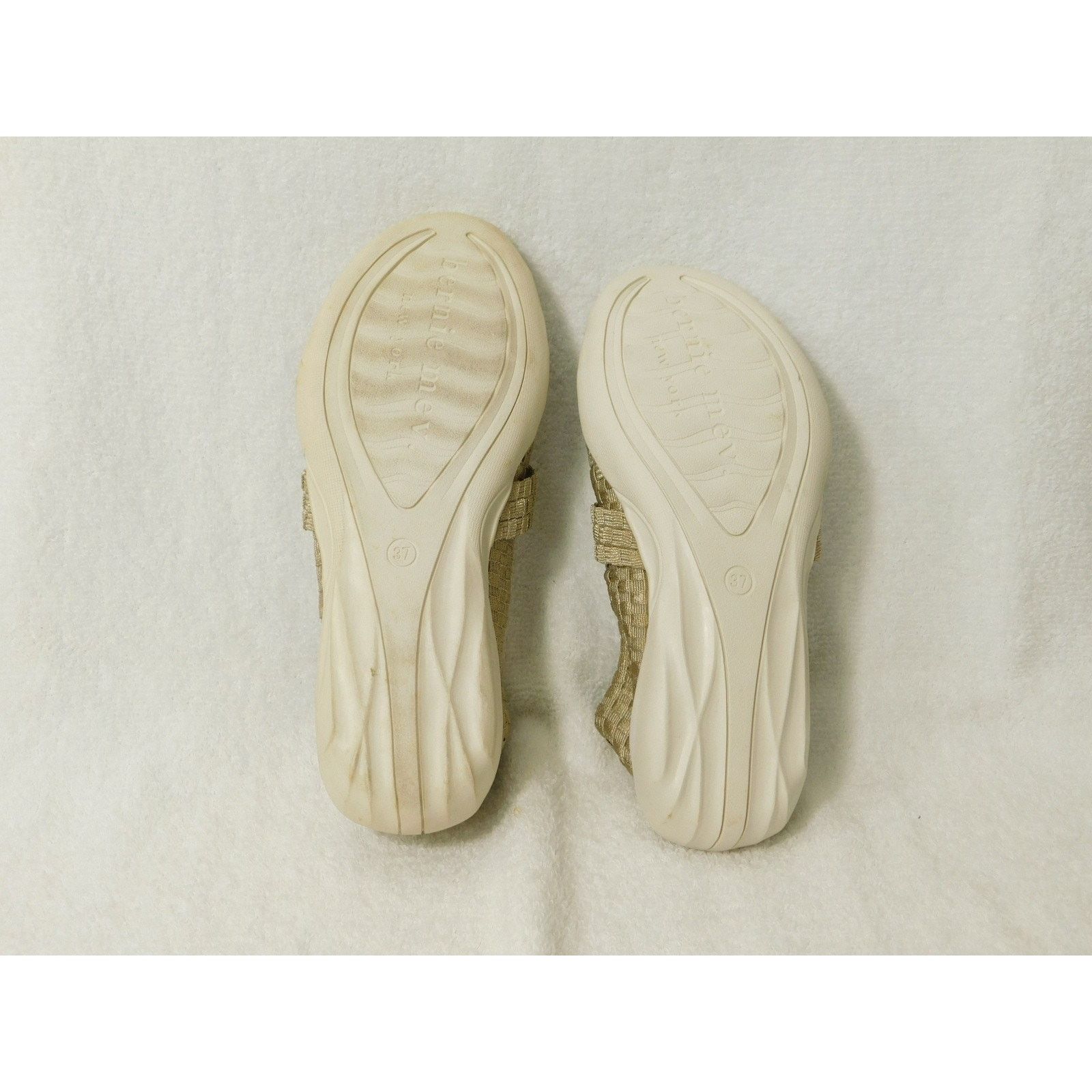 Other Bernie Mev Light Gold Woven Technology Memory Form Shoes 7 M Size US 7 / IT 37 - 5 Thumbnail