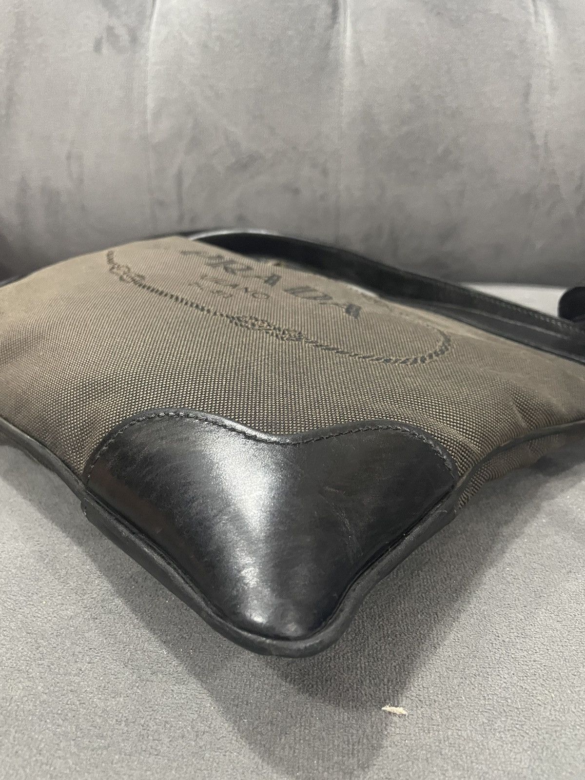 Prada Authentic PRADA Nylon Shoulder Bag Size ONE SIZE - 5 Thumbnail