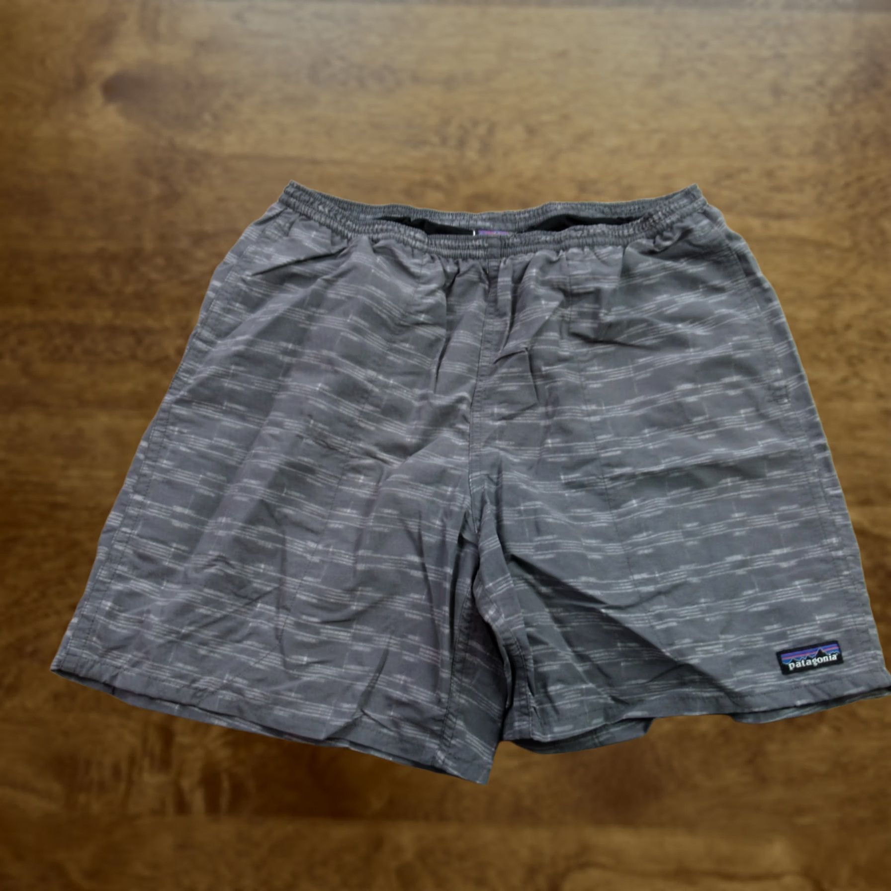 Patagonia Patagonia Shorts Mens 28 Chino Gray Drawstring Lightweight Outdoors Pockets Size US 28 / EU 44 - 1 Thumbnail