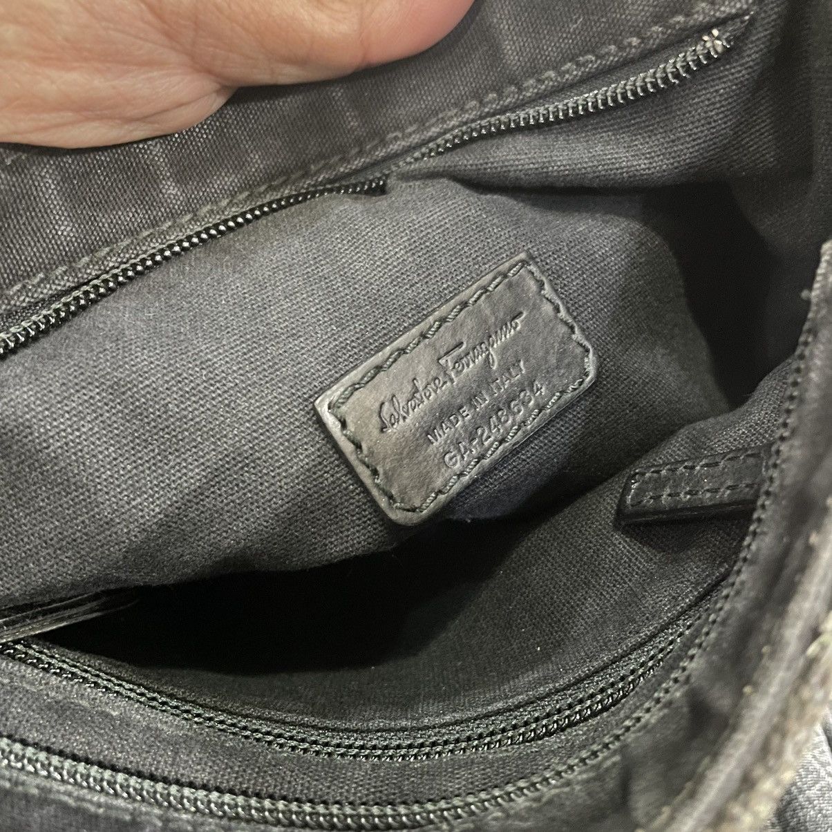 Salvatore Ferragamo × Vintage VINTAGE SALVATORE FERRAGAMO SHOULDER BAG Size ONE SIZE - 15 Thumbnail