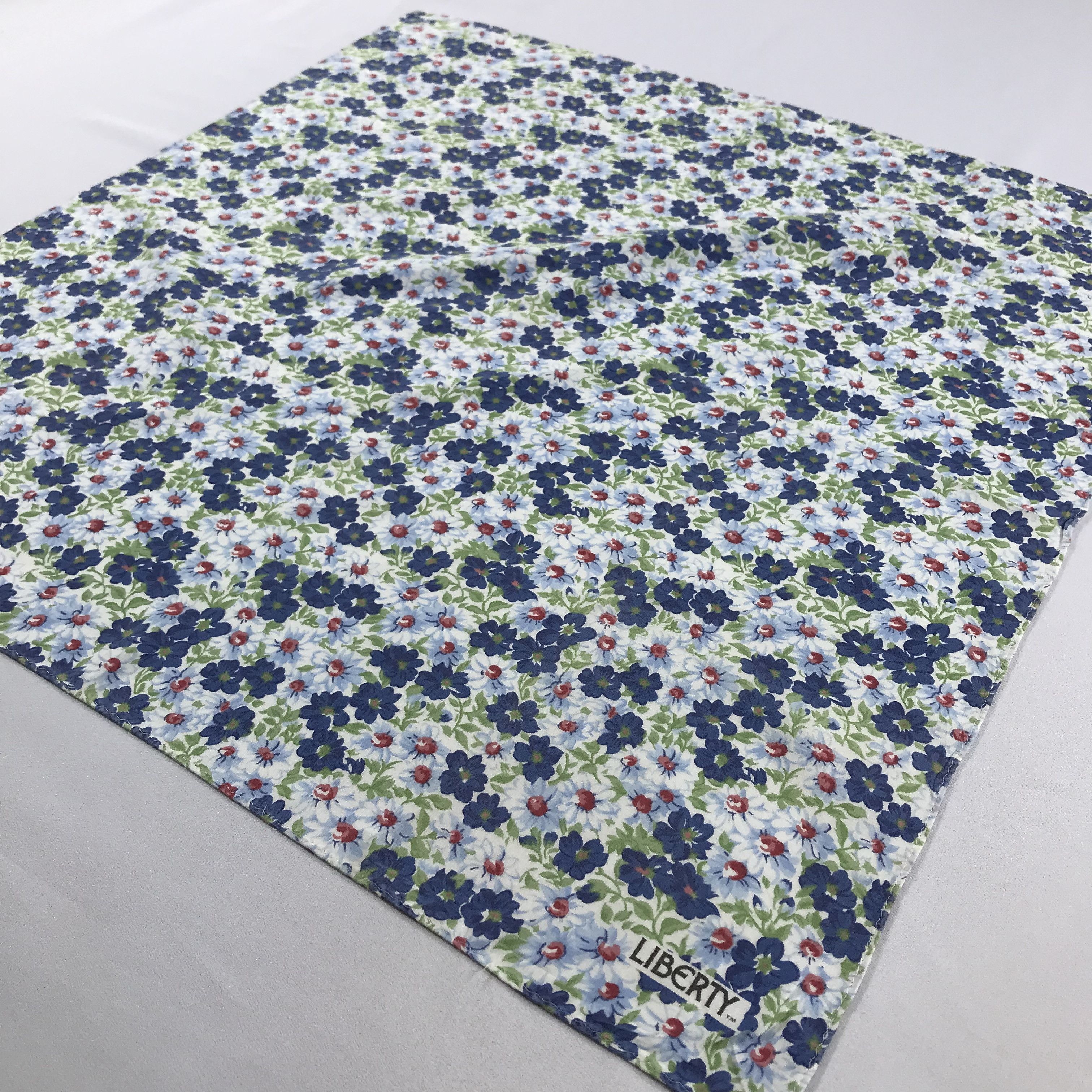 Liberty × Vintage Liberty Bandana / Handkerchief / Neckerchief - S2433 Size ONE SIZE - 2 Thumbnail
