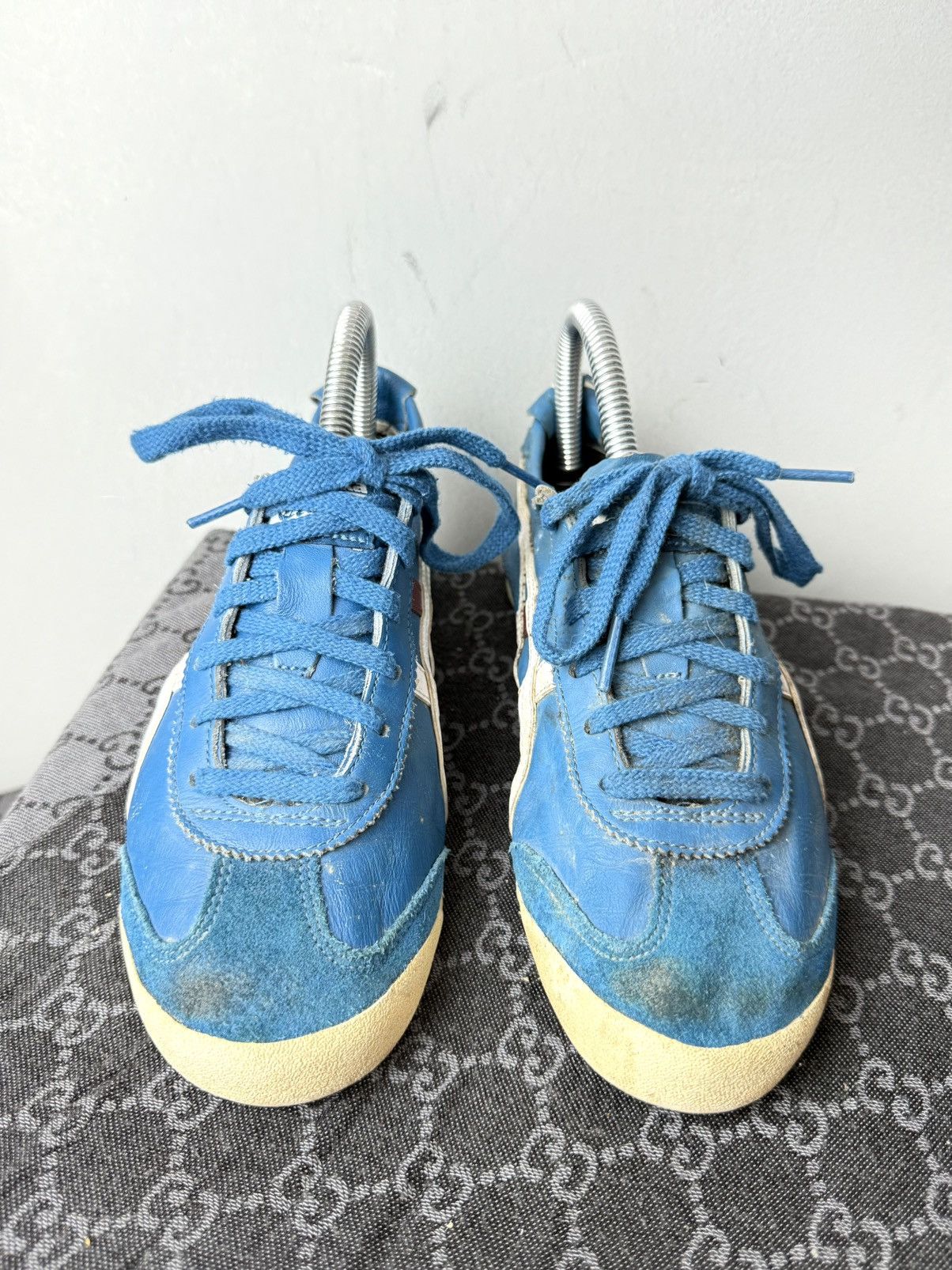 Asics Rare! Vintage Onitsuka Tiger Low Top Sneakers Asics Size US 5 / IT 35 - 2 Thumbnail