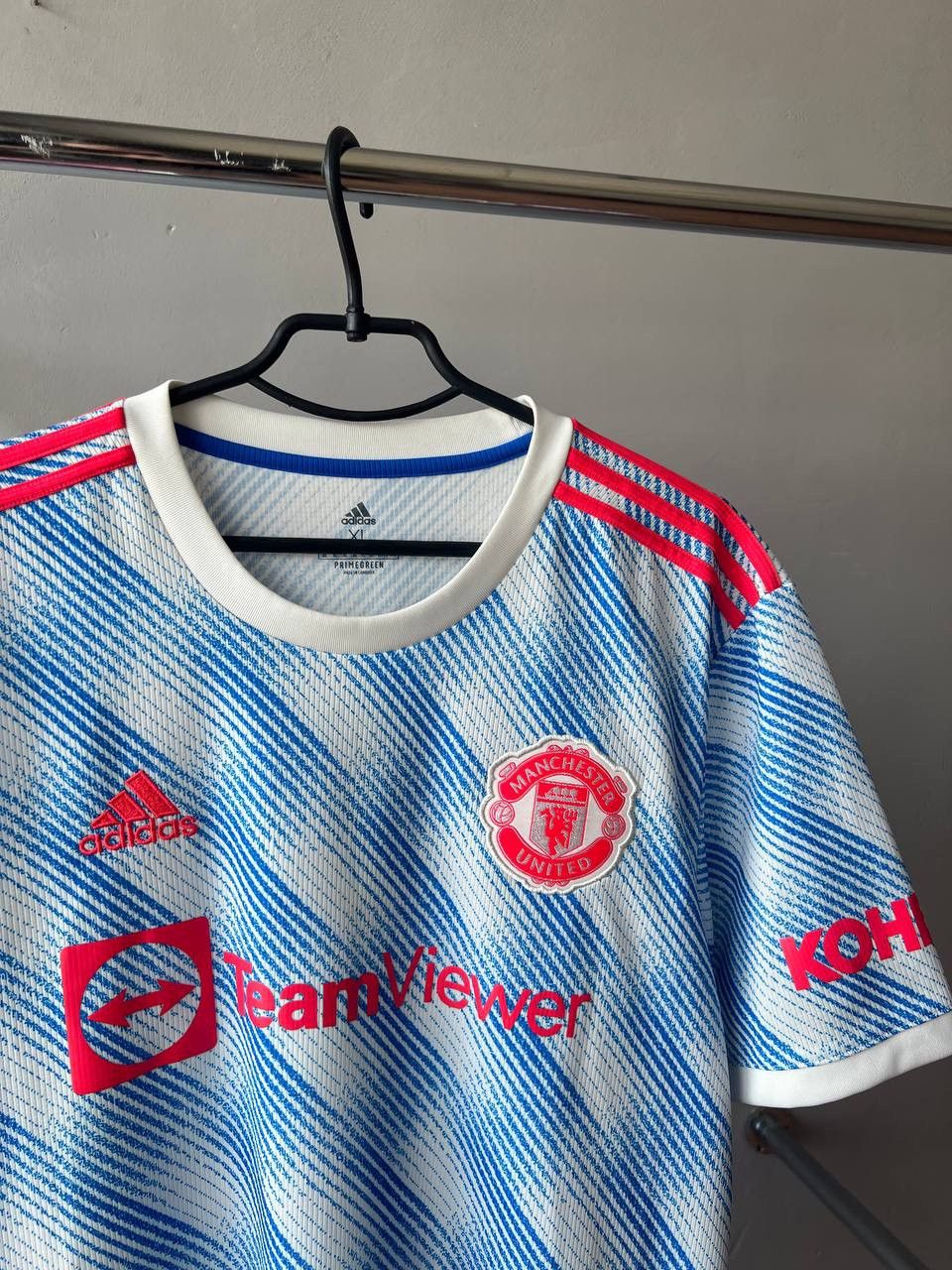Adidas 2022 MANCHESTER UNITED AWAY SOCCER JERSEY FOOTBALL SHIRT XL Size US XL / EU 56 / 4 - 4 Thumbnail