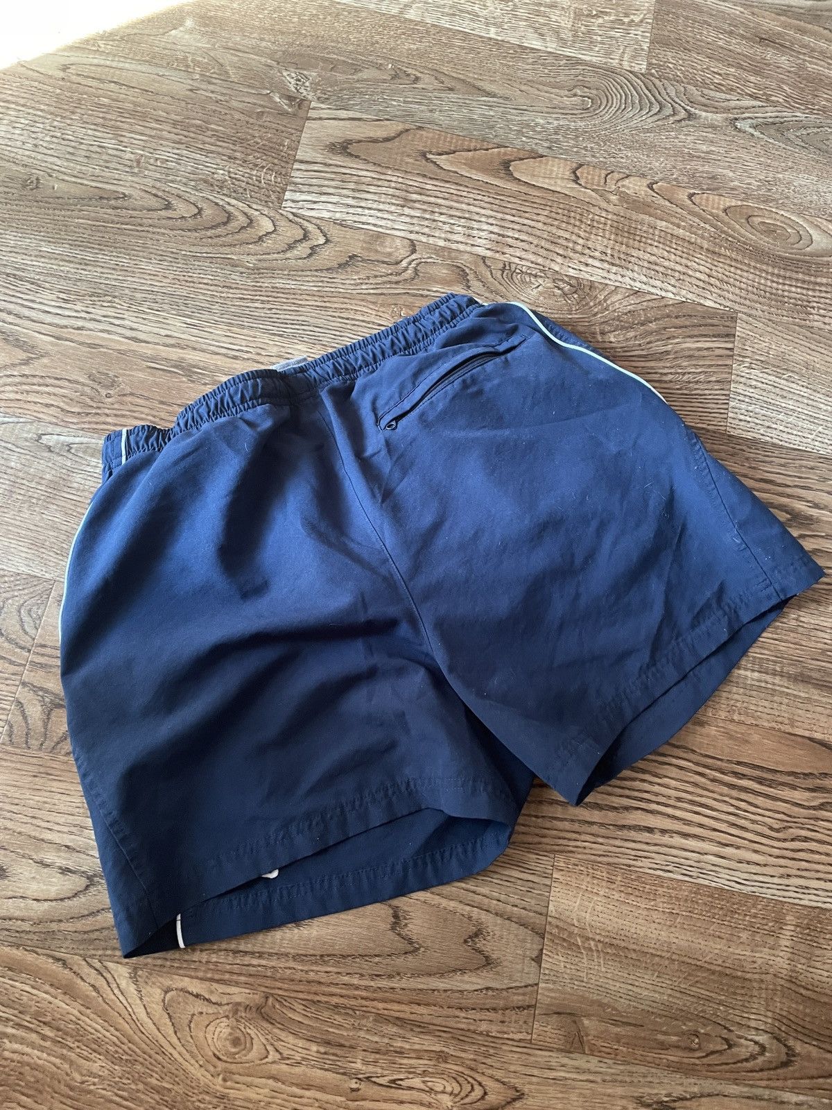 Nike Vintage Nike shorts streetwear swoosh casual y2k size L Size US 34 / EU 50 - 2 Thumbnail