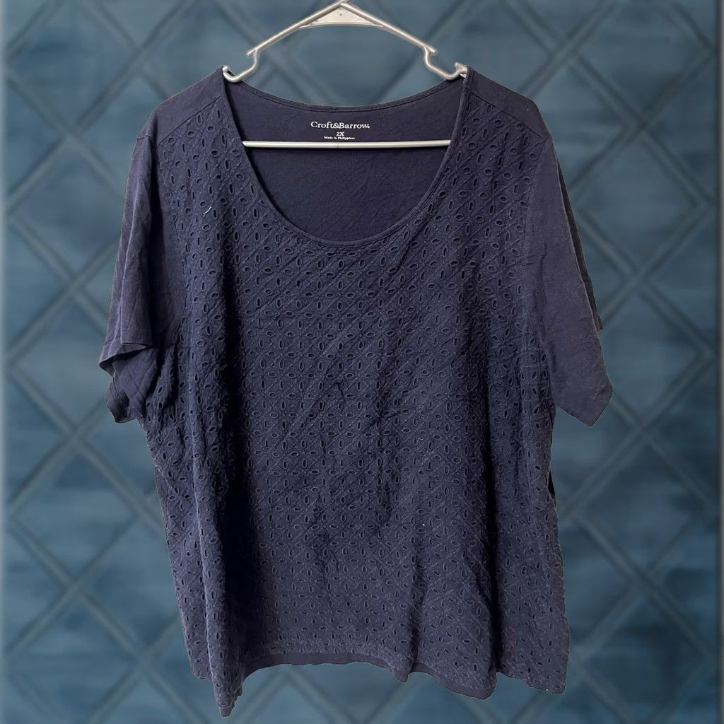 Croft & Barrow Croft & Barrow T-Shirt Women 2X Navy Eyelit Round Neck Short Sleeves Casual Knit 100% Cotton Vintage No Size XXL / US 16-18 / IT 52-54 - 1 Thumbnail