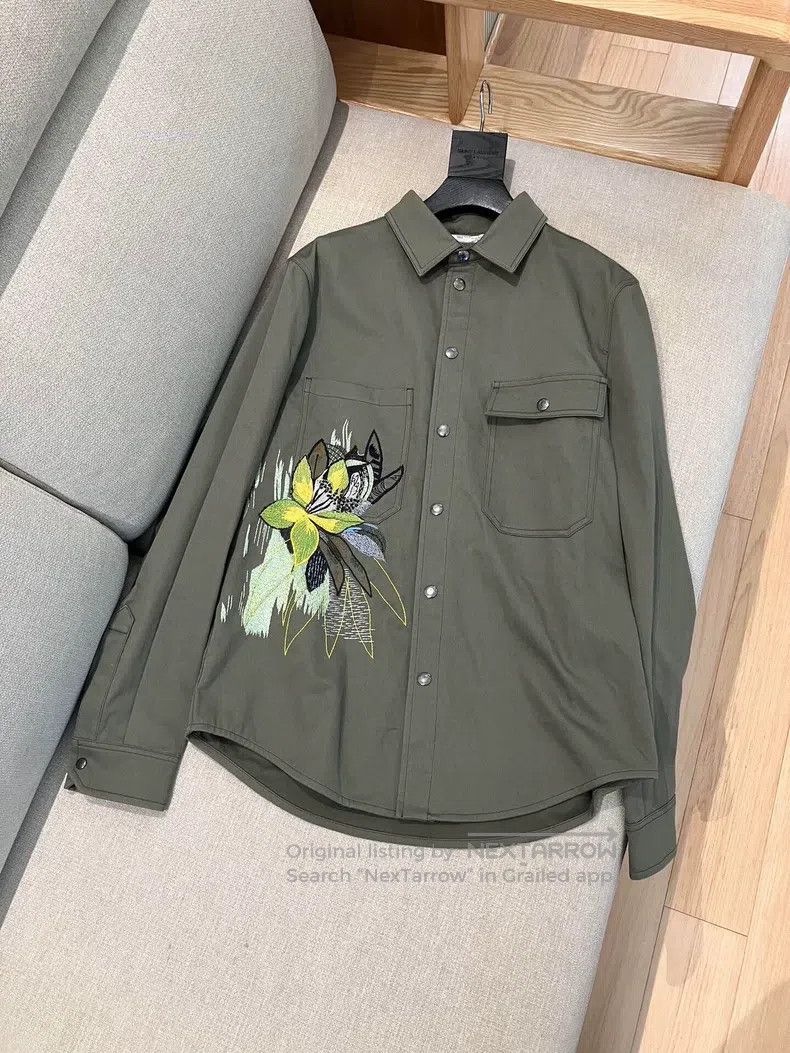 Valentino Valentino Army green floral ape beaded embroidered jacket Size M / US 6-8 / IT 42-44 - 1 Thumbnail