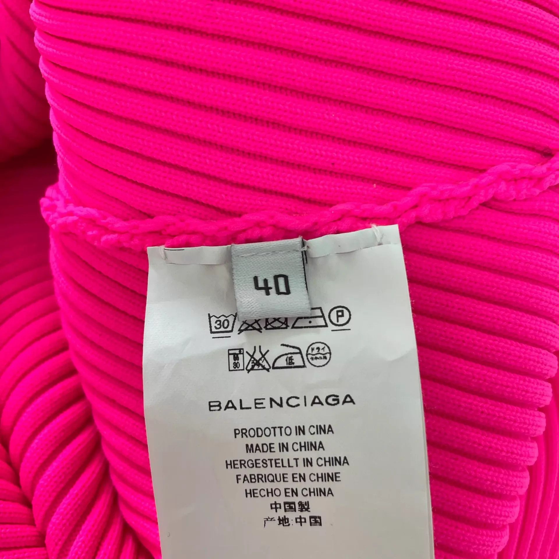 Balenciaga Balenciaga fluorescent pink top 40 EU Size S / US 4 / IT 40 - 6 Thumbnail