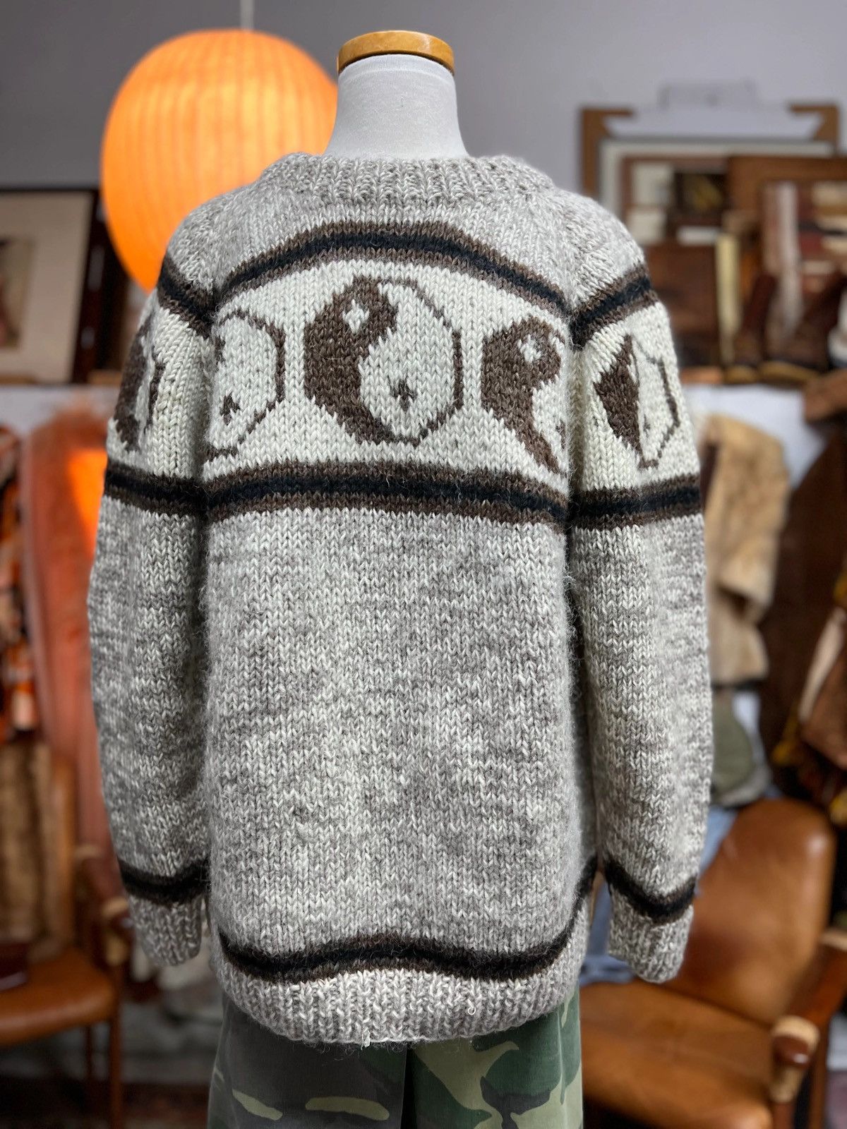 Vintage Rare Vintage 80’s Hand Knit Yin Yang Sweater Made In Nepal M Size US M / EU 48-50 / 2 - 7 Thumbnail