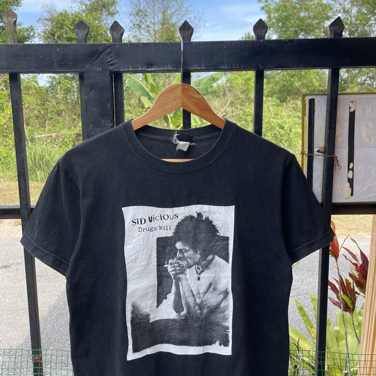 Band Tees 🔥Vintage Sid Vicious Drugs Kills OG Design Promo Music Tee Size US S / EU 44-46 / 1 - 4 Thumbnail