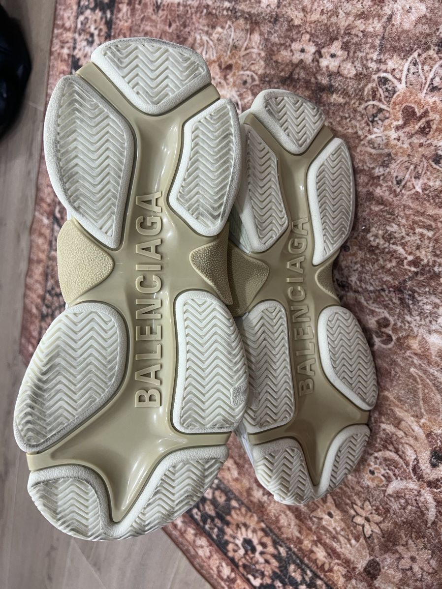 Balenciaga BALENCIAGA Triple S Sneakers Size US 7 / IT 37 - 4 Thumbnail