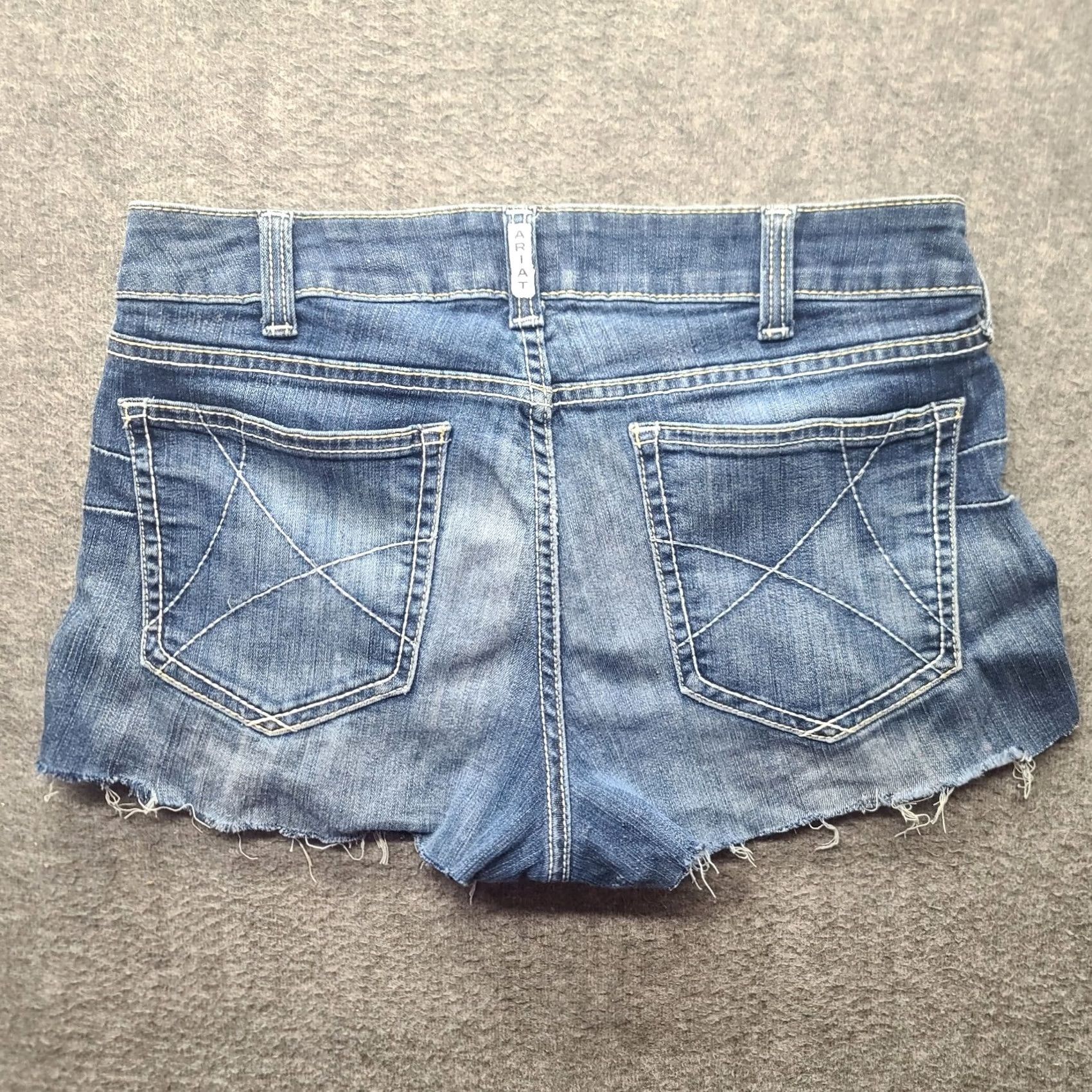 Ariat Ariat Cut Off Shorts 33 Regular High Rise Distressed Stretch Daisy Duke Denim Blue Women 5-Pocket Logo Pocket Style Cut-Off Jeans Boys Girls Mens Size 24" / US 00 / IT 34 - 2 Thumbnail