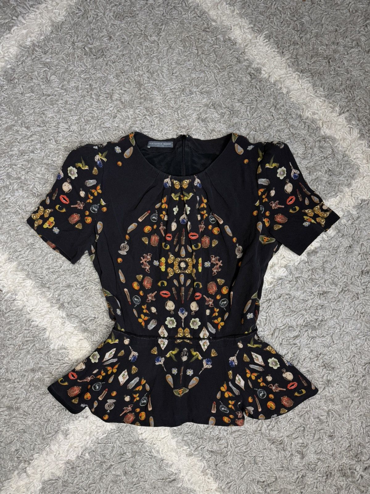 Alexander McQueen Archive Alexander McQueen Silk/Viscose Obsession Talisman Size S / US 4 / IT 40 - 2 Thumbnail