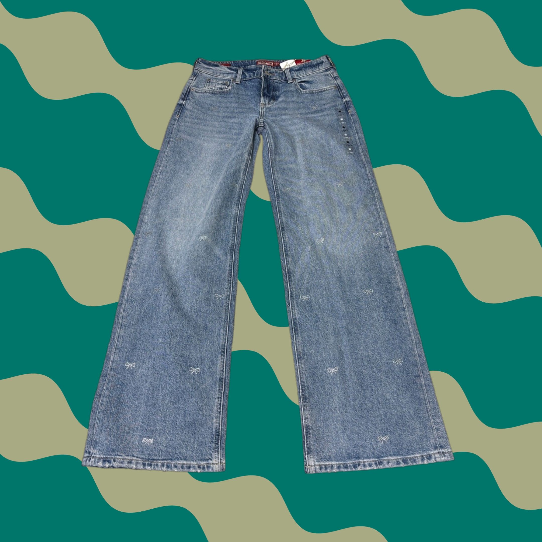 Lucky Brand Lucky Brand Lucky Legend Baggy Wide Leg Jeans Rhinestone Bow 32x32 NWT Women Blue Denim 26 5-Pocket Distressed Vintage Bohemian Size 26" / US 2 / IT 38 - 1 Thumbnail