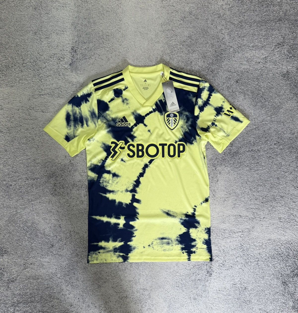 Adidas Adidas Leeds United Away Jersey 22/23 HC1080 SBOTOP MenS New Size US S / EU 44-46 / 1 - 1 Thumbnail