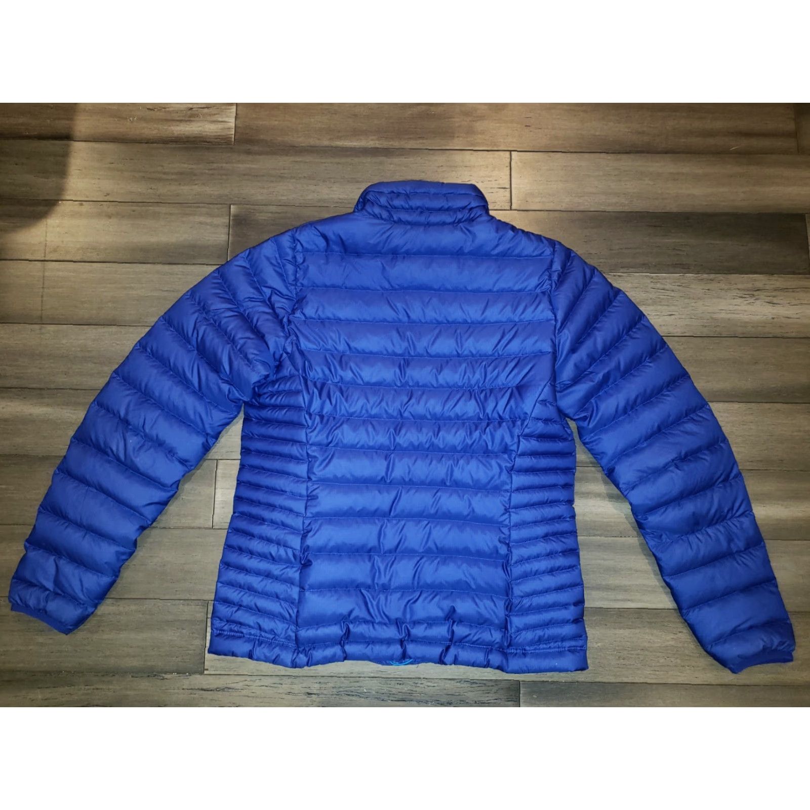 Patagonia Patagonia Down Sweater Jacket M Blue EXCELLENT Shape Womens Puffer Jacket Nylon Down Size M / US 6-8 / IT 42-44 - 2 Thumbnail