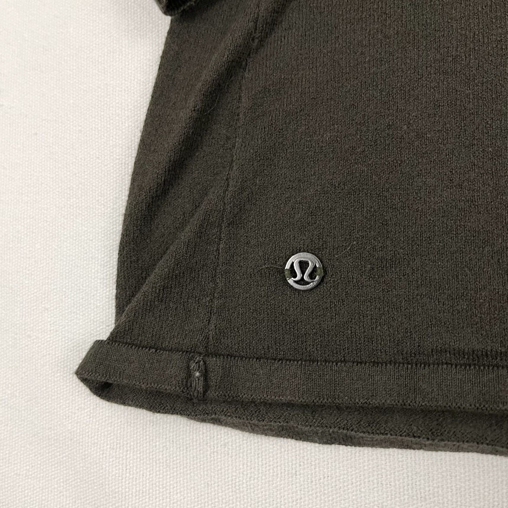 Lululemon Lululemon Sweater Womens Size 4 Green Lightweight Knit Ribbed Pullover Crew Neck Long Sleeve Breathable Stretch Size S / US 4 / IT 40 - 3 Thumbnail