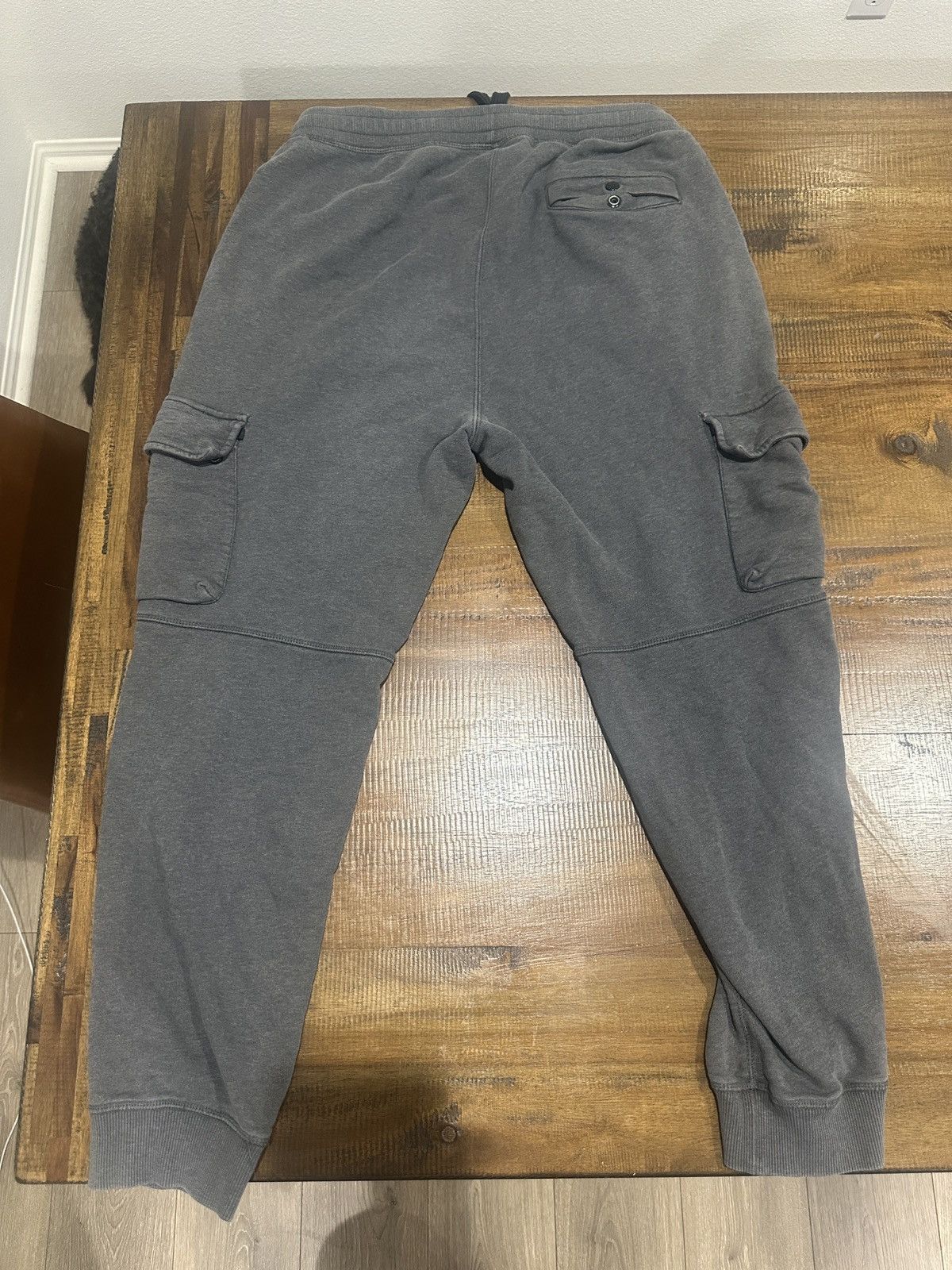 Burberry Burberry London England Crest Patch Cargo Sweatpants - Gray Size US 32 / EU 48 - 2 Thumbnail