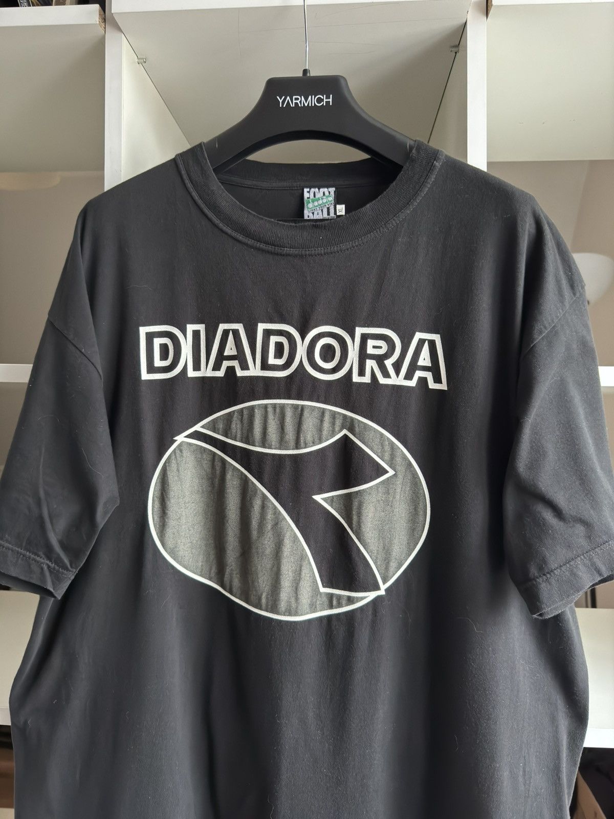 Band Tees Vintage DIADORA BIG LOGO T SHIRT TEE Size US L / EU 52-54 / 3 - 3 Thumbnail