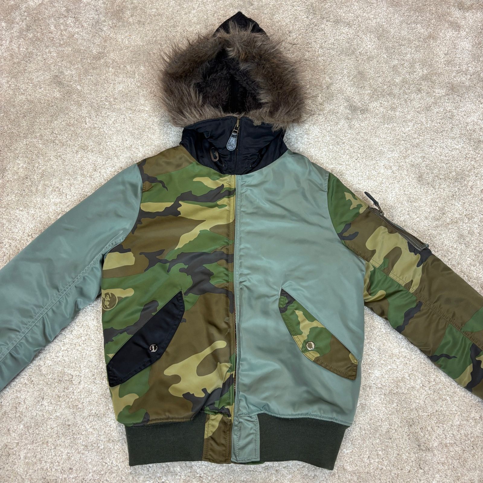 Hysteric Glamour Vintage Hysteric Glamour Camo Bomber Jacket Women's Medium Size M / US 6-8 / IT 42-44 - 2 Thumbnail