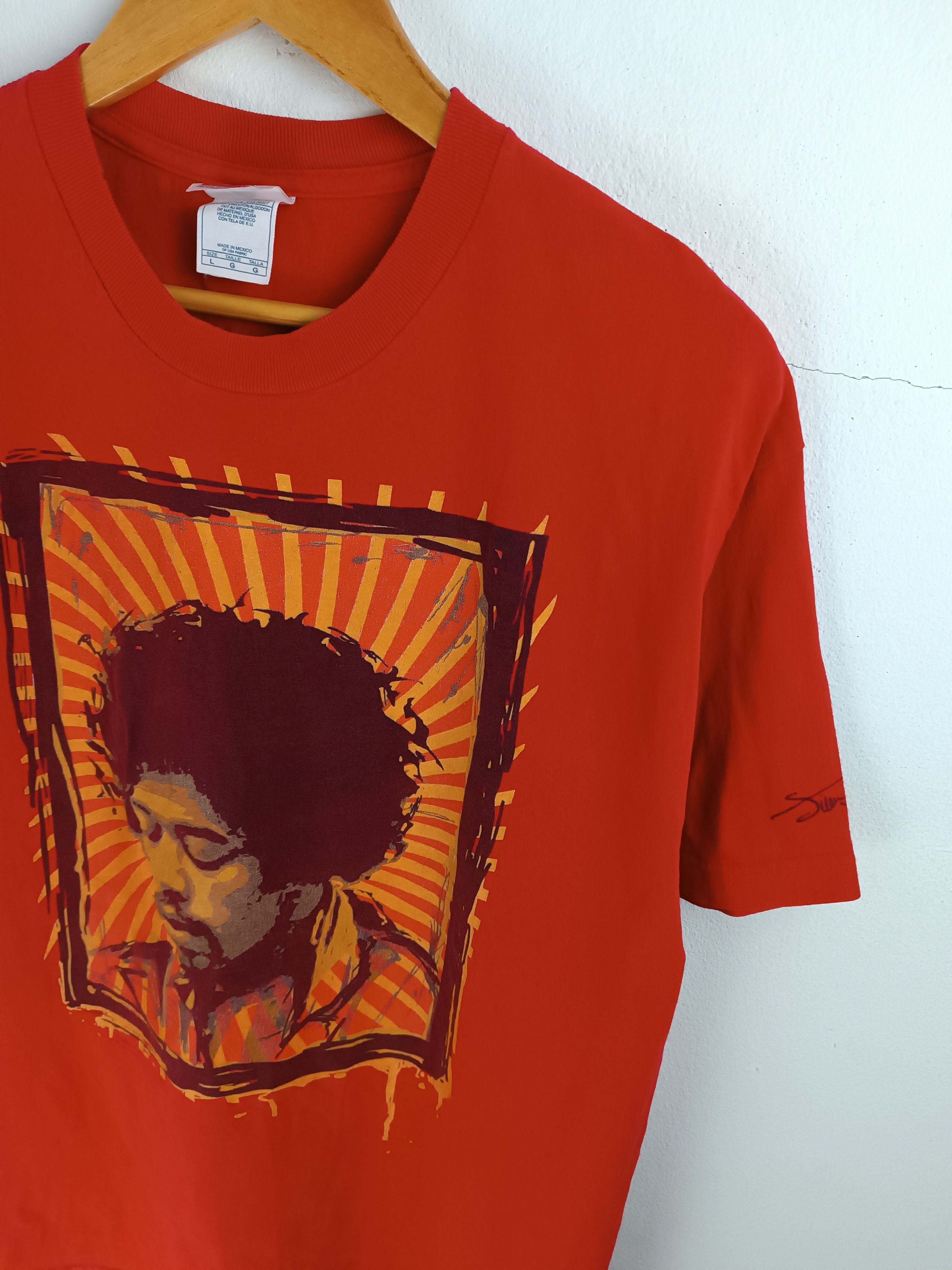Band Tees VINTAGE 2004 JIMI HENDRIX Y2K TEE joplin clapton morrison Size US L / EU 52-54 / 3 - 9 Thumbnail