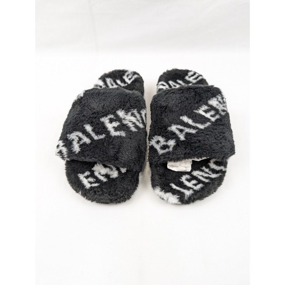 Balenciaga o1rshd1 Q:3 / Allover Logo Furry Slide in Black/White Size US 8 / EU 41 - 14 Thumbnail