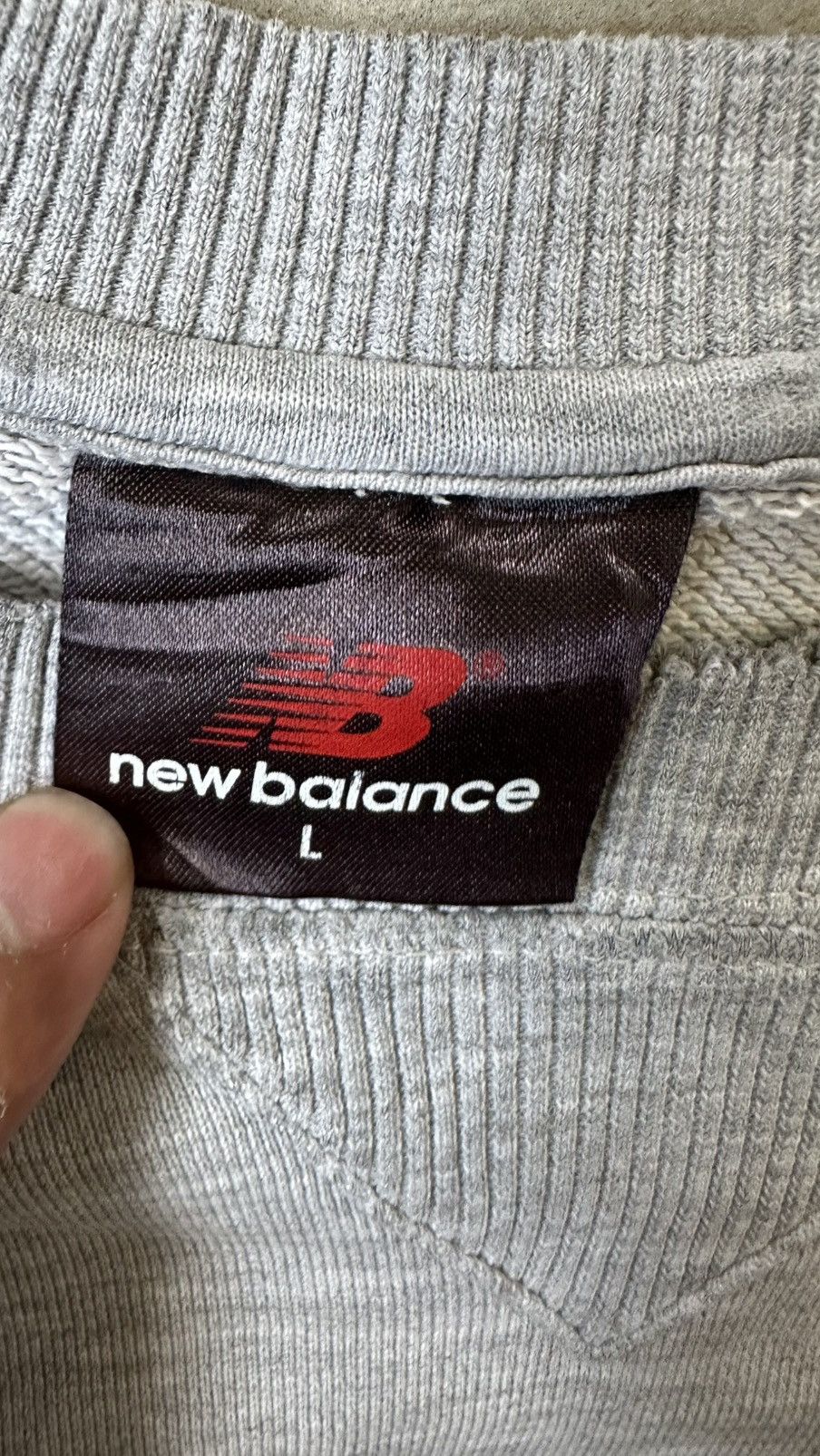 New Balance VINTAGE NEW BALANCE SWEATSHIRT DISTRESSED Size US XL / EU 56 / 4 - 5 Thumbnail