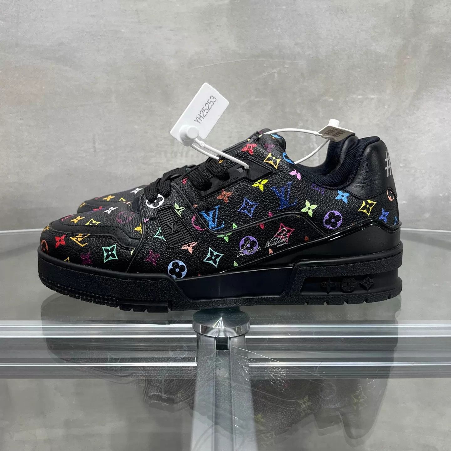 Louis Vuitton LV Trainer Takashi Murakami Black UK4/38 Size US 7.5 / IT 37.5 - 3 Thumbnail