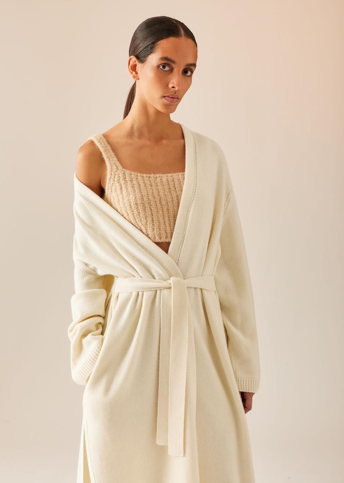Loro Piana o1srvl11e1024 Cocooning Cashmere Cardigan in Cream Size XS / US 0-2 / IT 36-38 - 3 Thumbnail